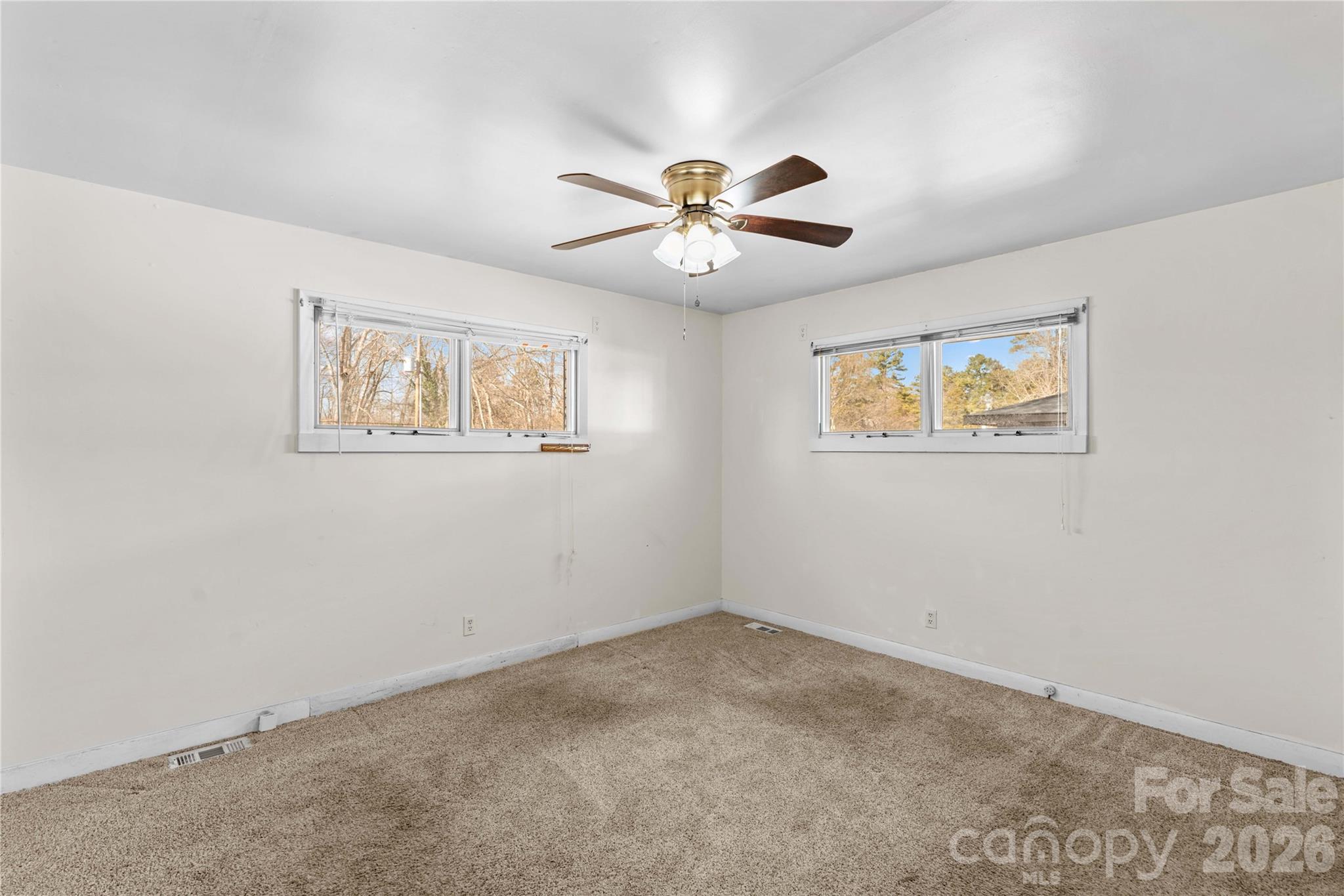 305 Sills Drive Property Photo 37