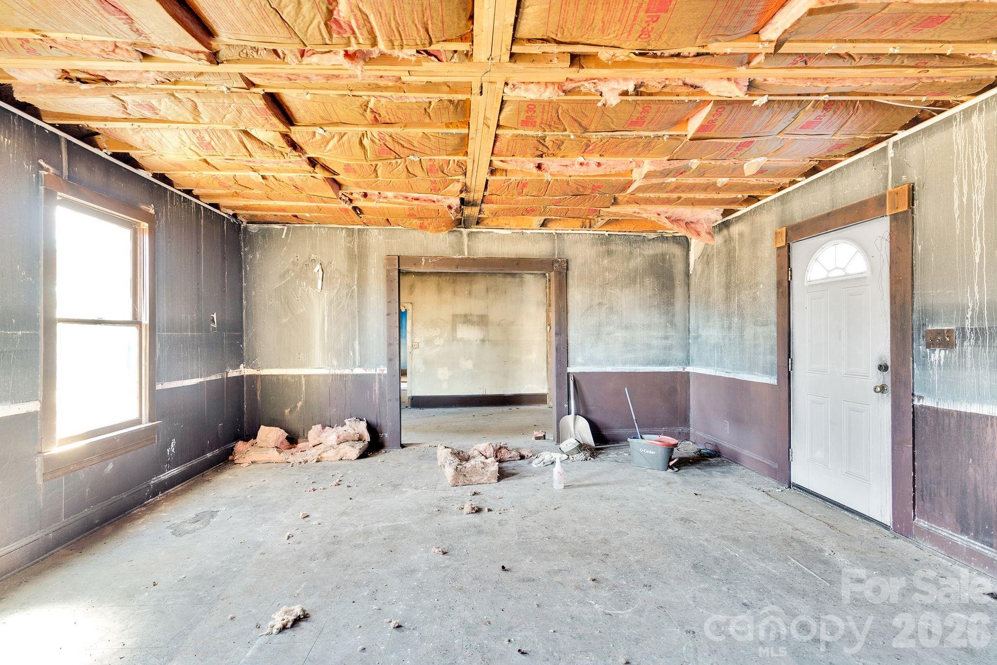 4521 Edgeland Road Property Photo 24