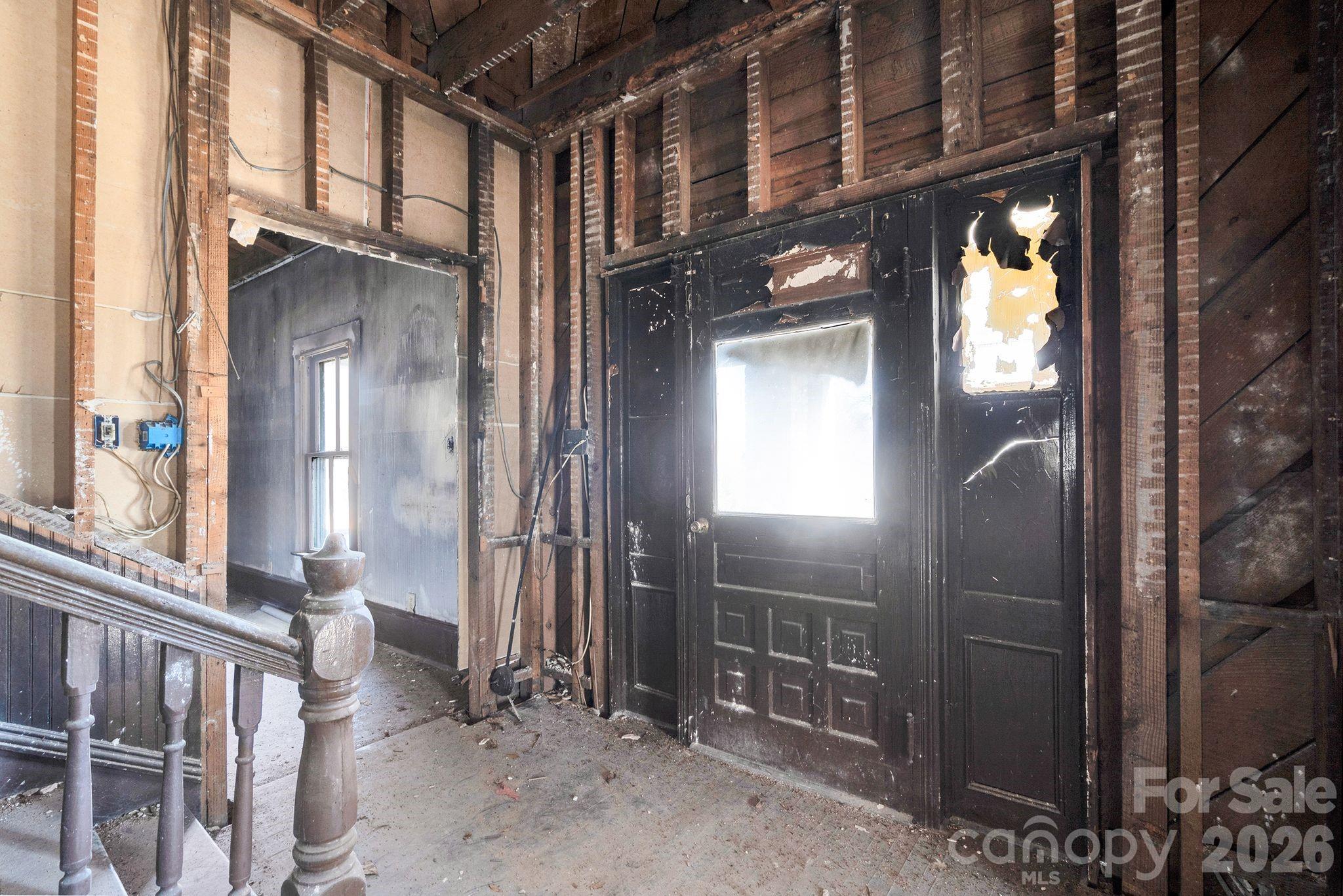 4521 Edgeland Road Property Photo 25