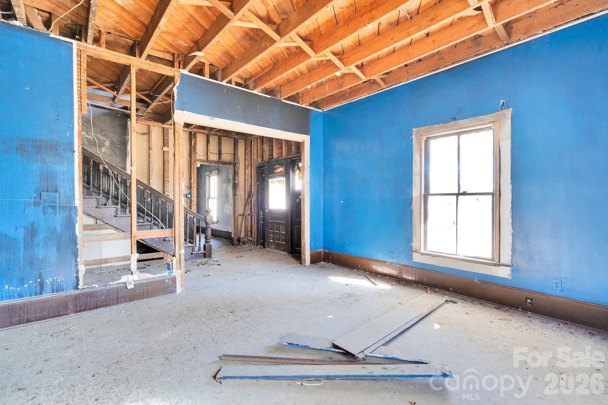 4521 Edgeland Road Property Photo 29