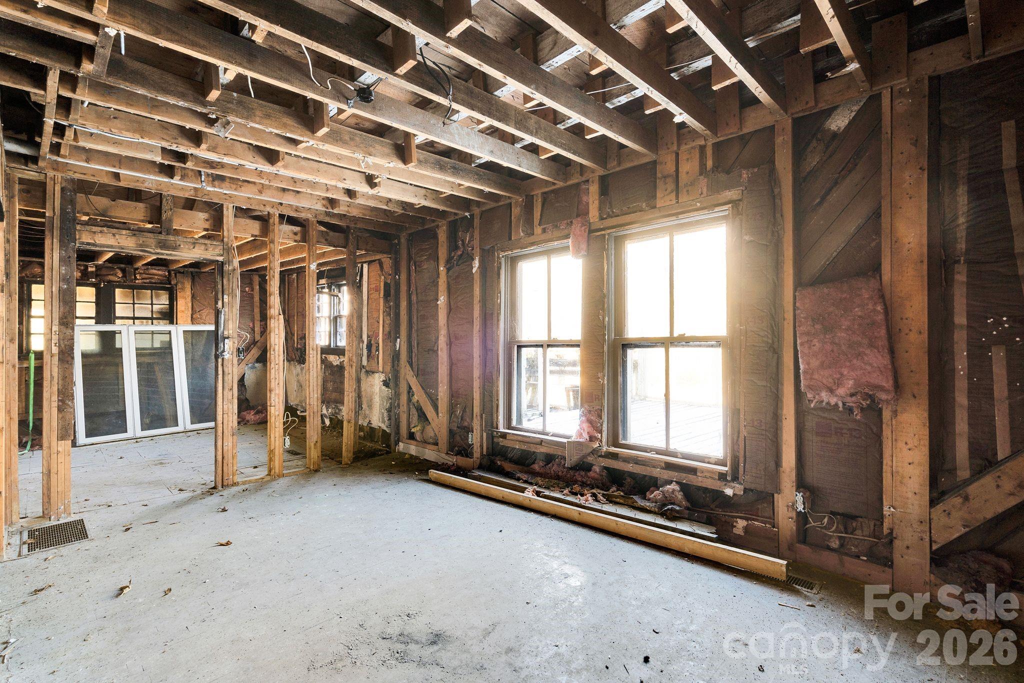 4521 Edgeland Road Property Photo 34