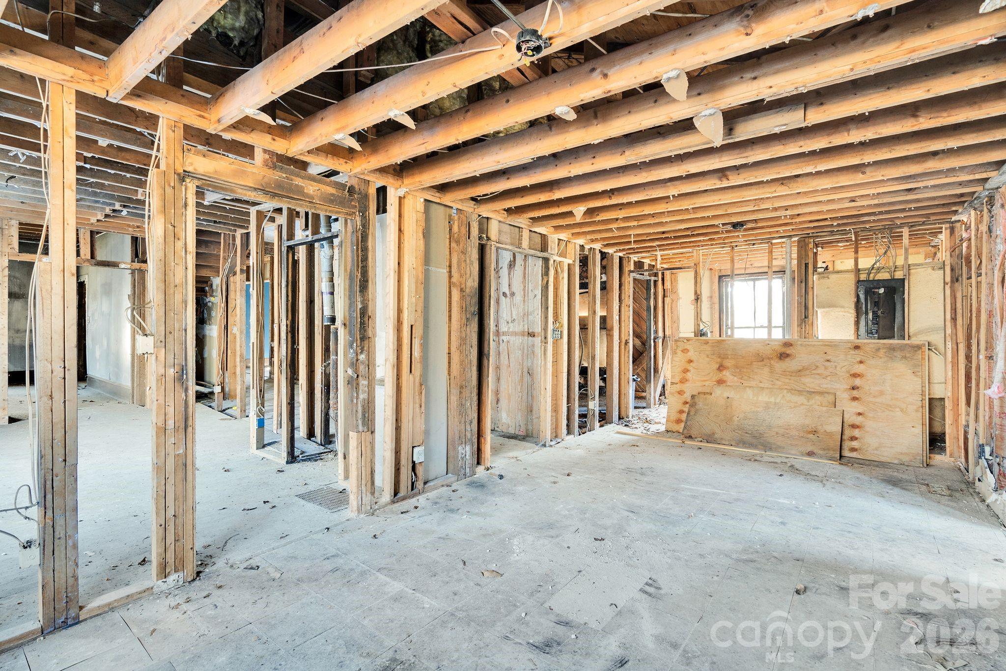 4521 Edgeland Road Property Photo 39