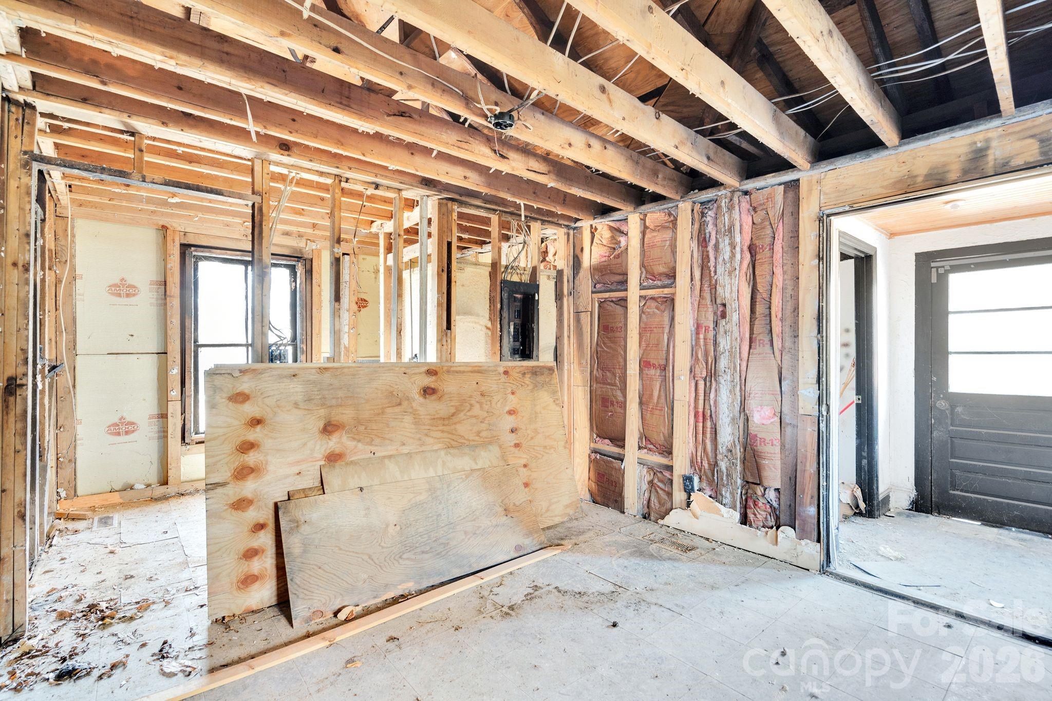 4521 Edgeland Road Property Photo 40