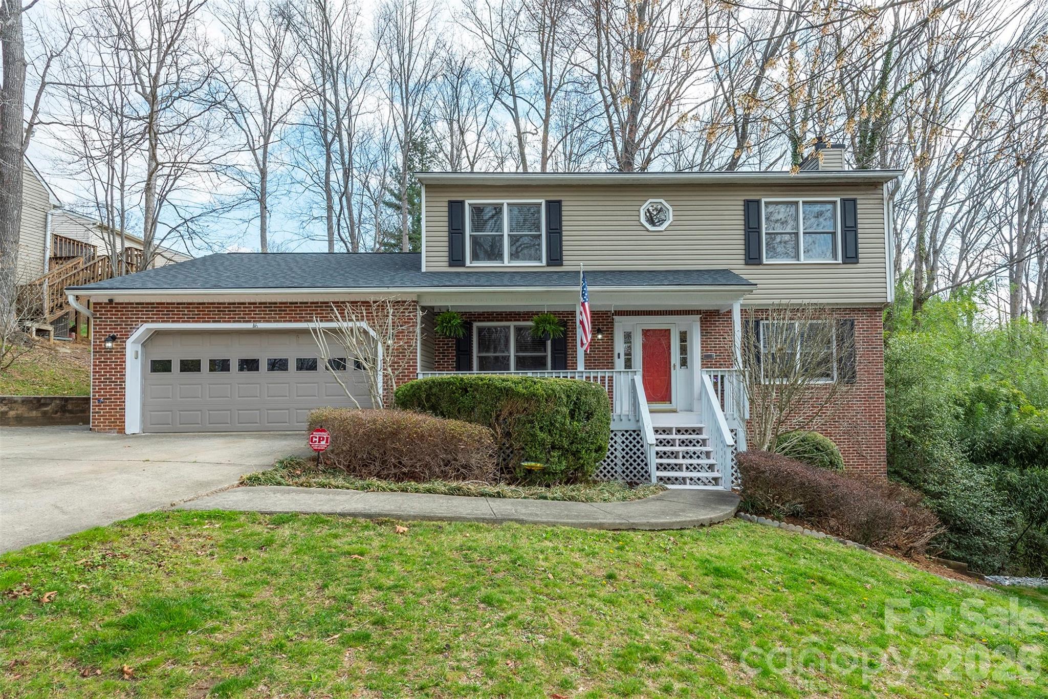 46 Foxberry Drive Property Photo 1