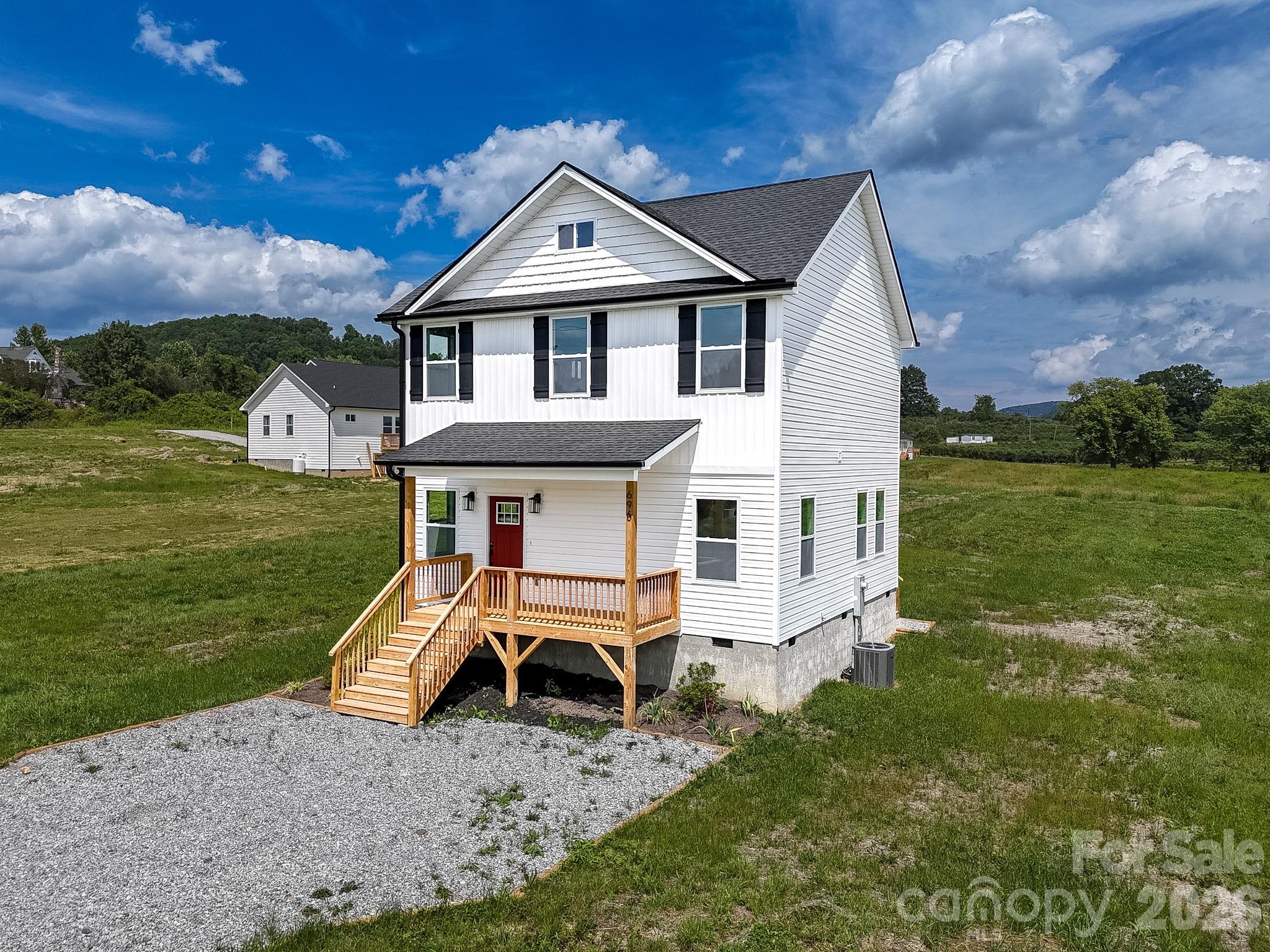 696 Beehive Road Property Photo 1