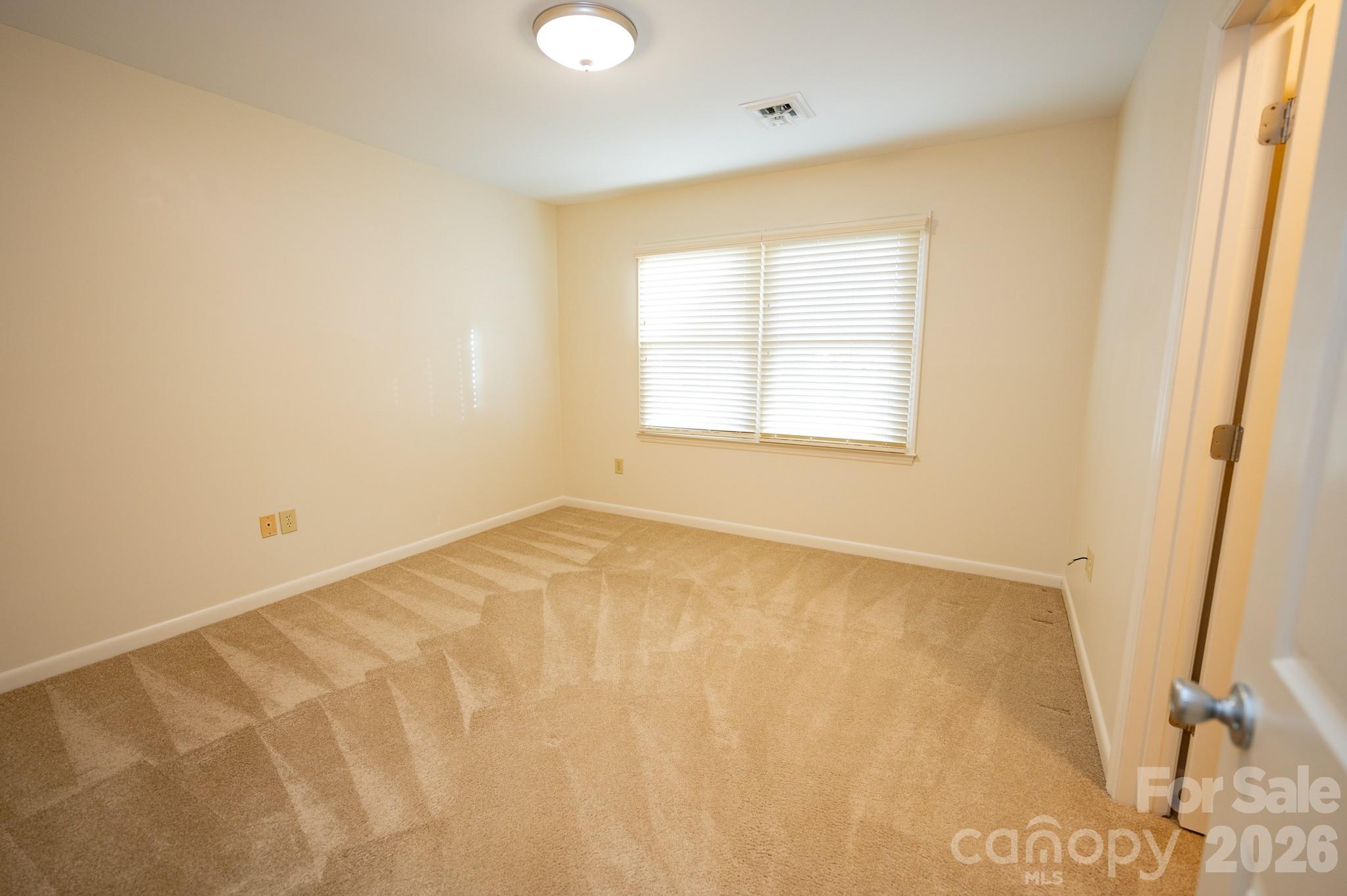 250 Eastwood Village Drive Property Photo 10