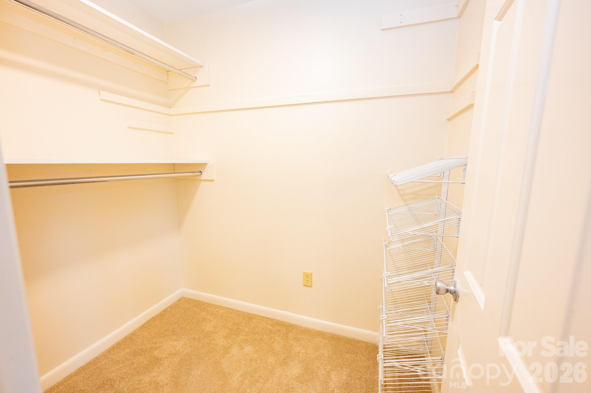 250 Eastwood Village Drive Property Photo 17