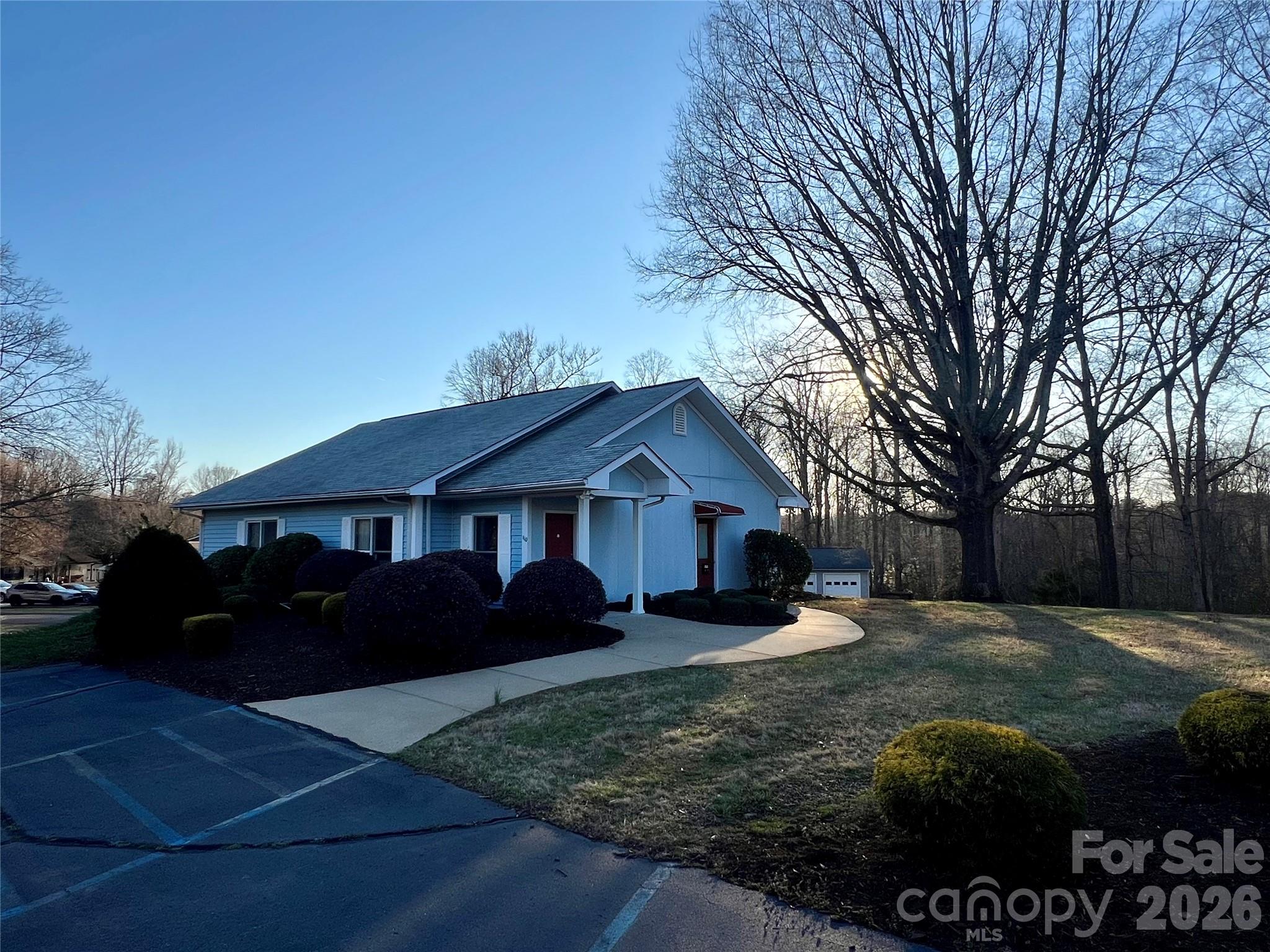 250 Eastwood Village Drive Property Photo 25