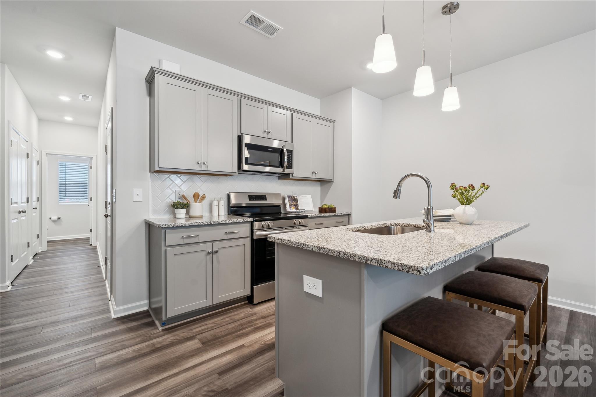 6518 Harlech Street 17 Property Photo 4