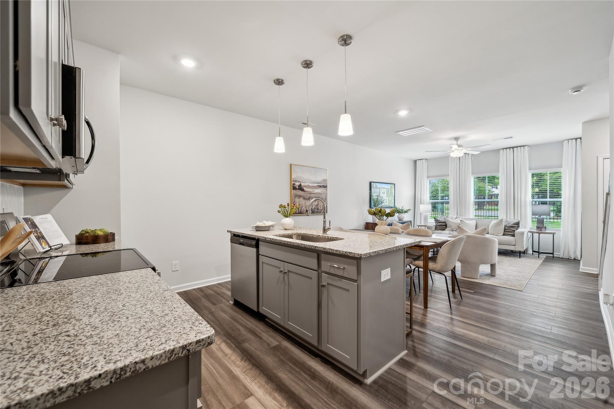 6518 Harlech Street 17 Property Photo 7