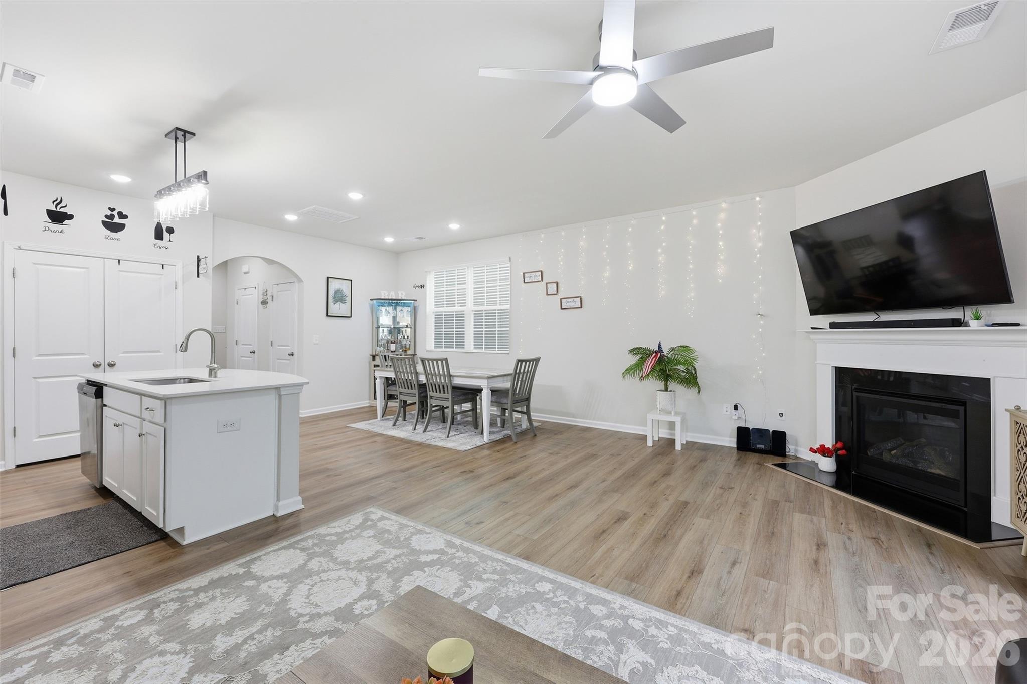 6029 Chelsea Oaks Ridge Property Photo 8