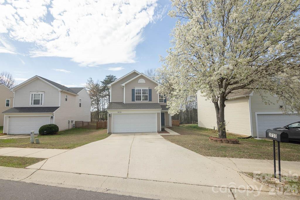 3733 Catawba Creek Drive Property Photo 2