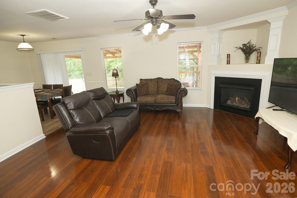 3733 Catawba Creek Drive Property Photo 12