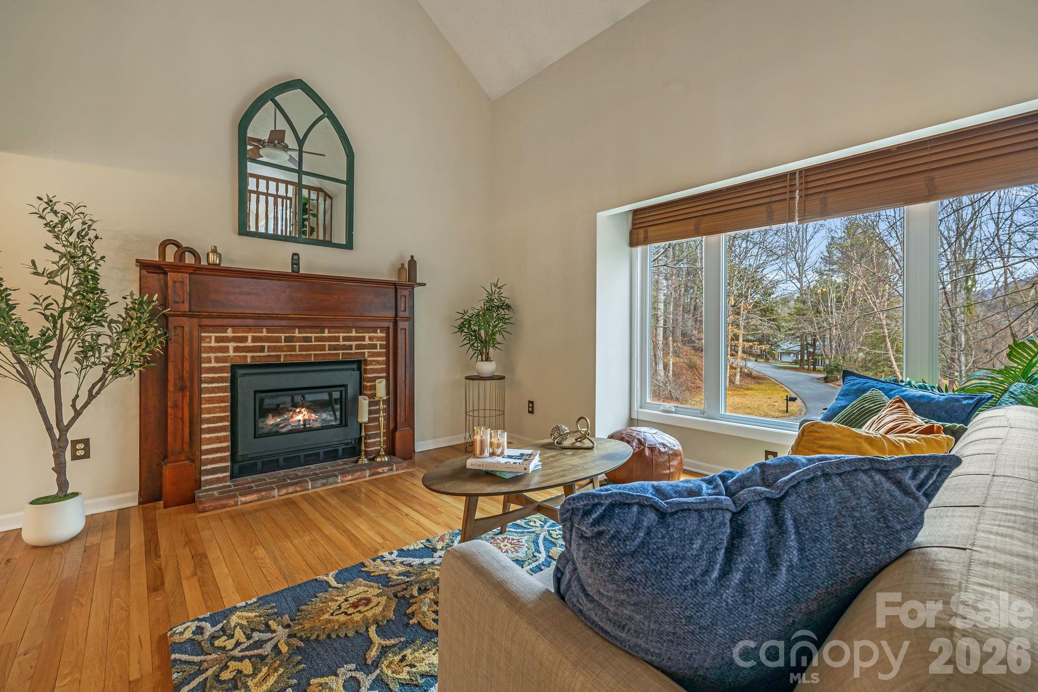 45 Windward Drive Property Photo 2
