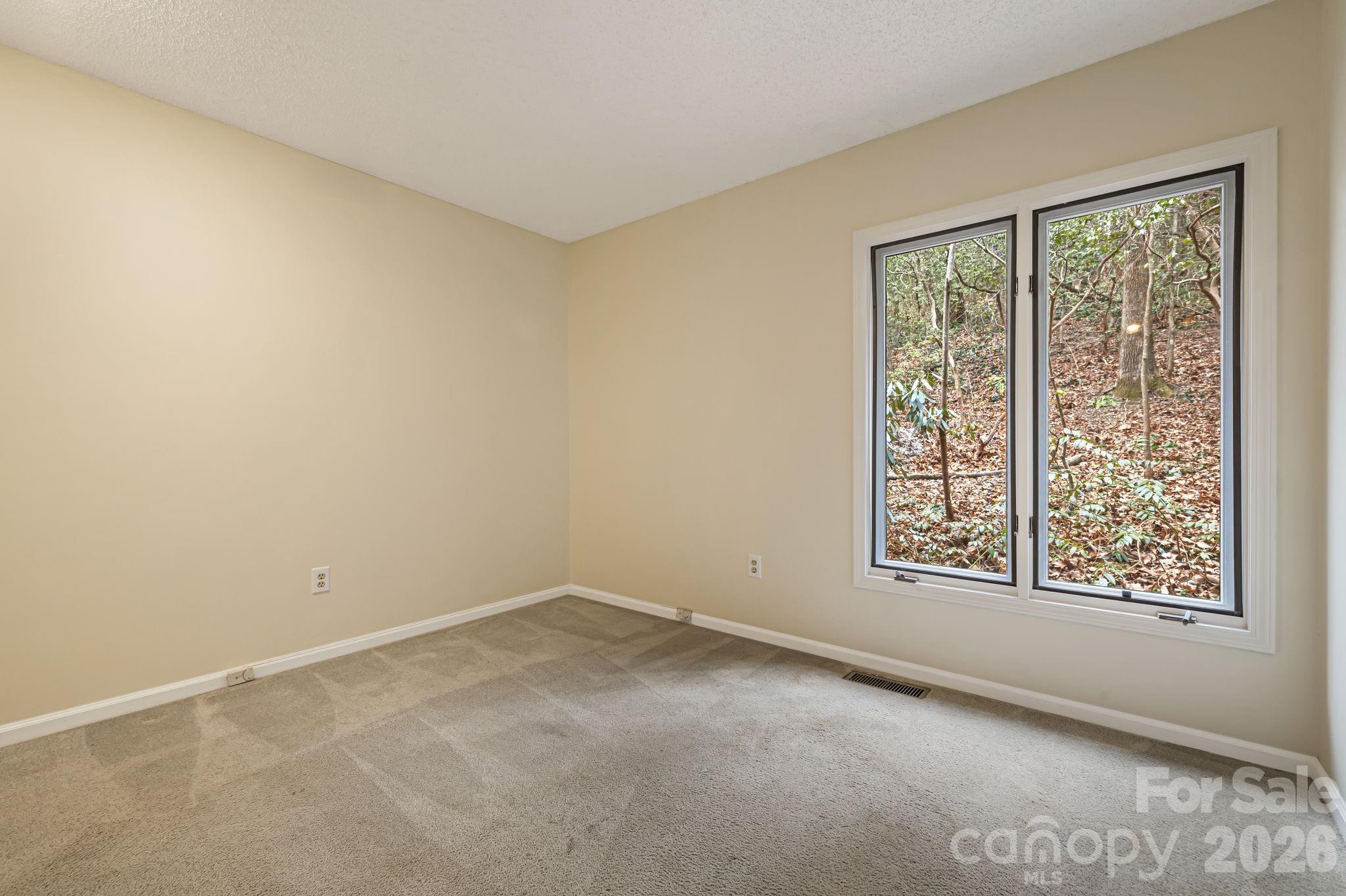 45 Windward Drive Property Photo 37