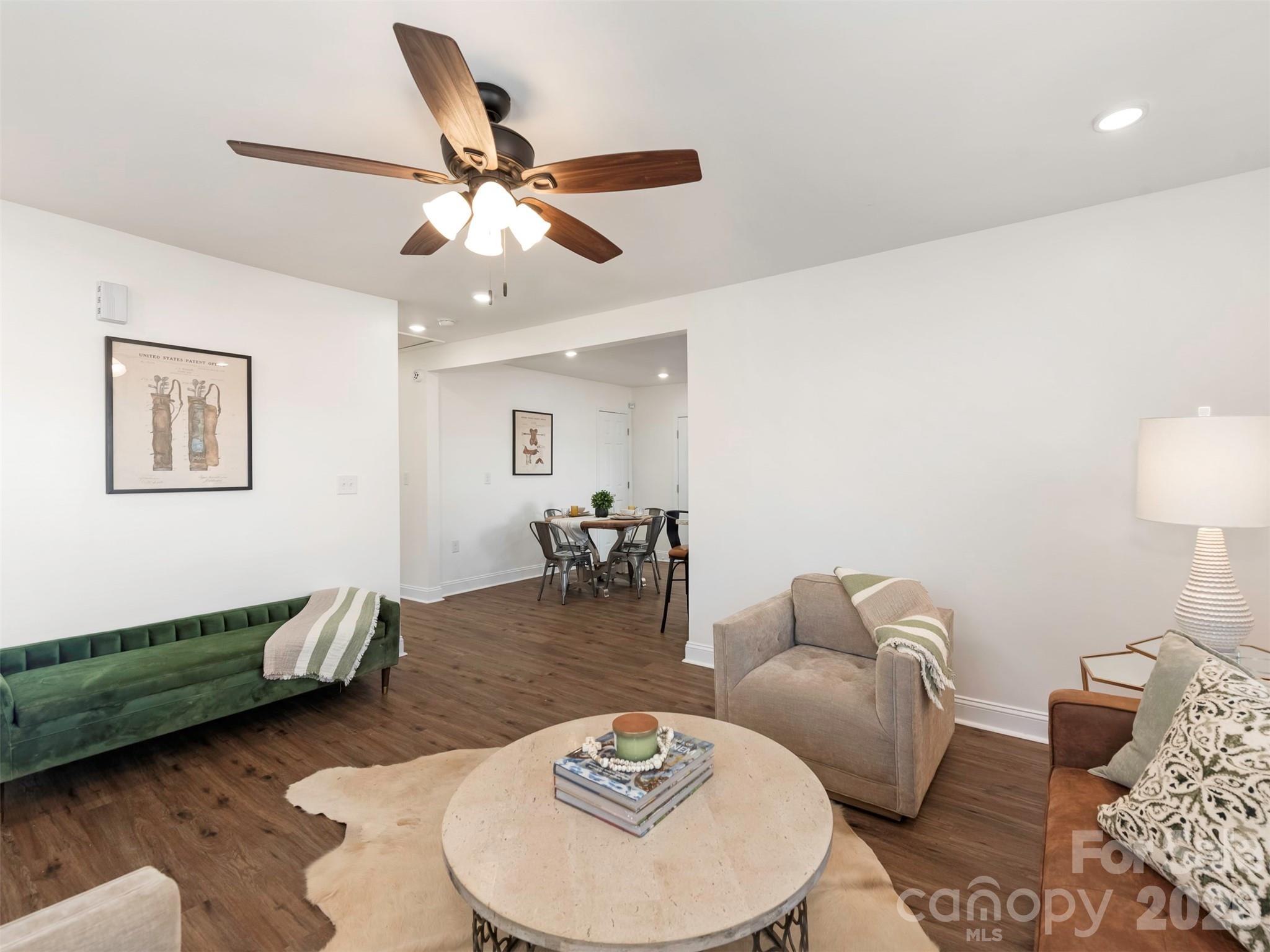 4014 Fieldcrest Road Property Photo 5