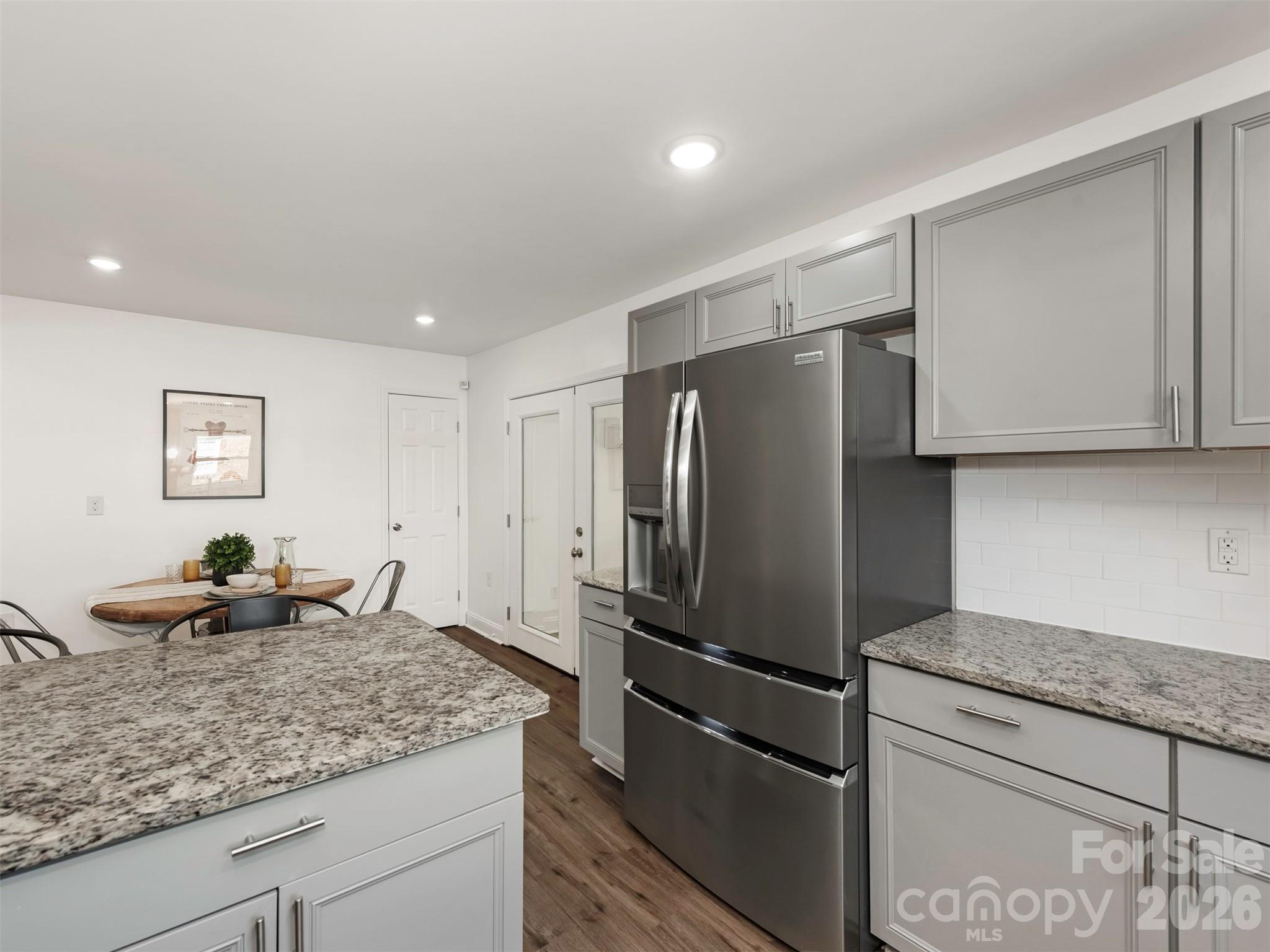 4014 Fieldcrest Road Property Photo 12