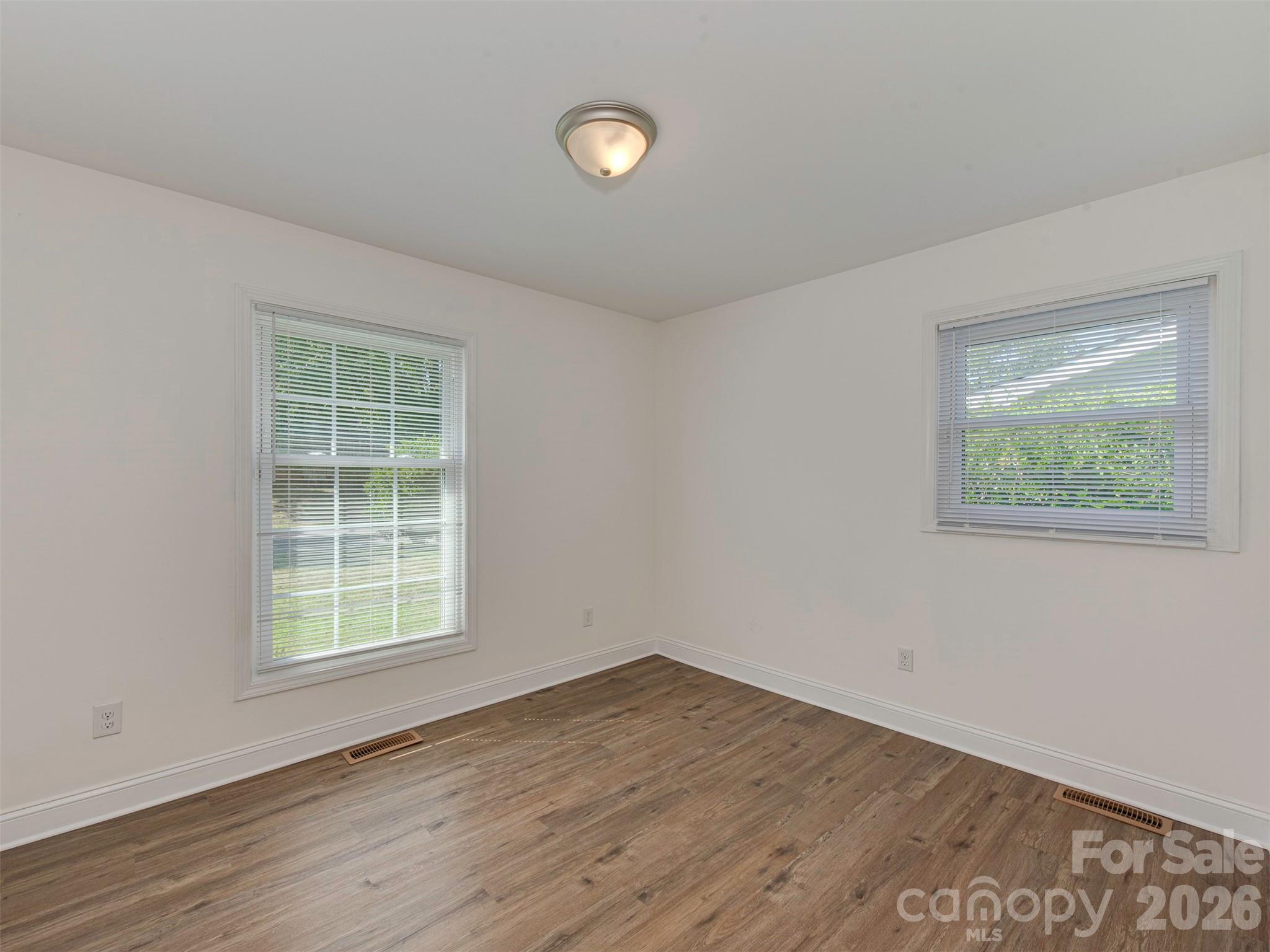 4014 Fieldcrest Road Property Photo 28