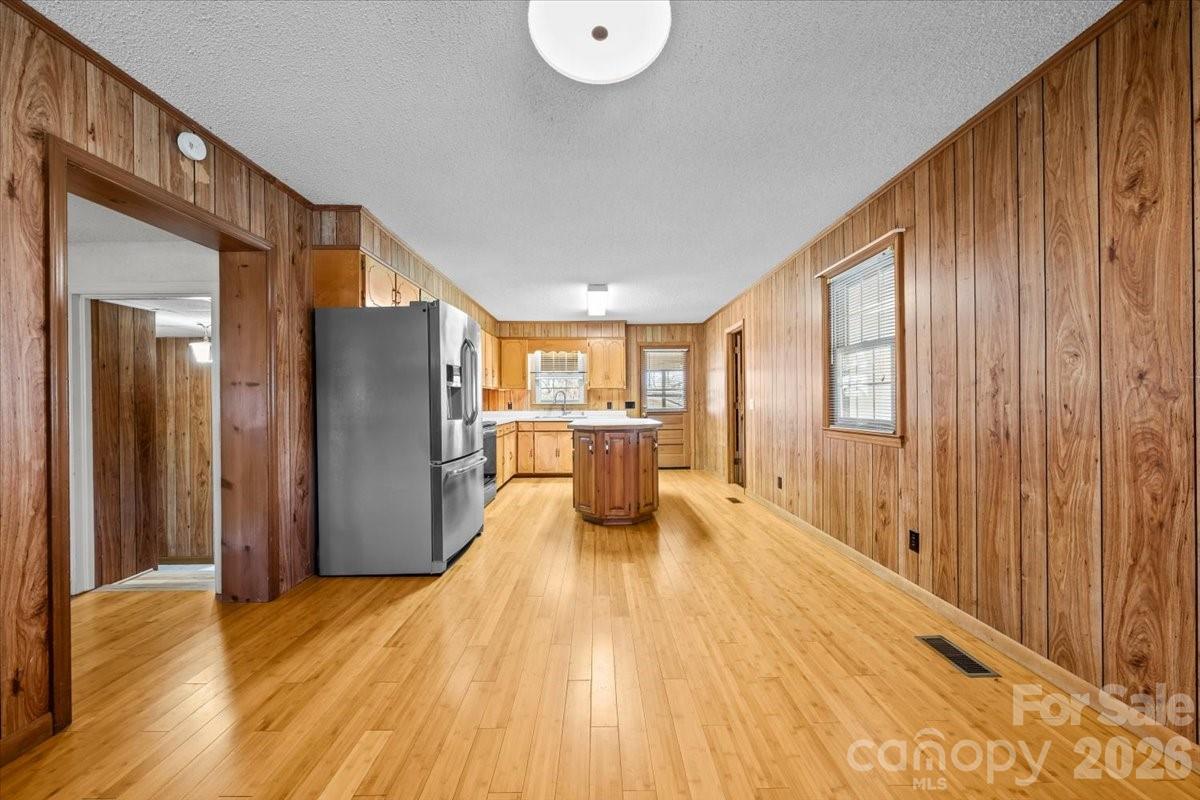372 Holly Hills Drive Property Photo 11