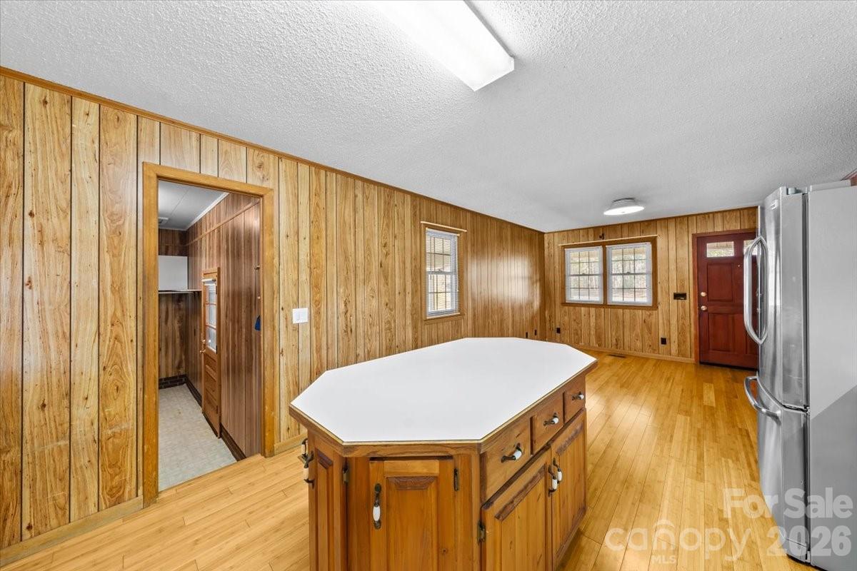 372 Holly Hills Drive Property Photo 14