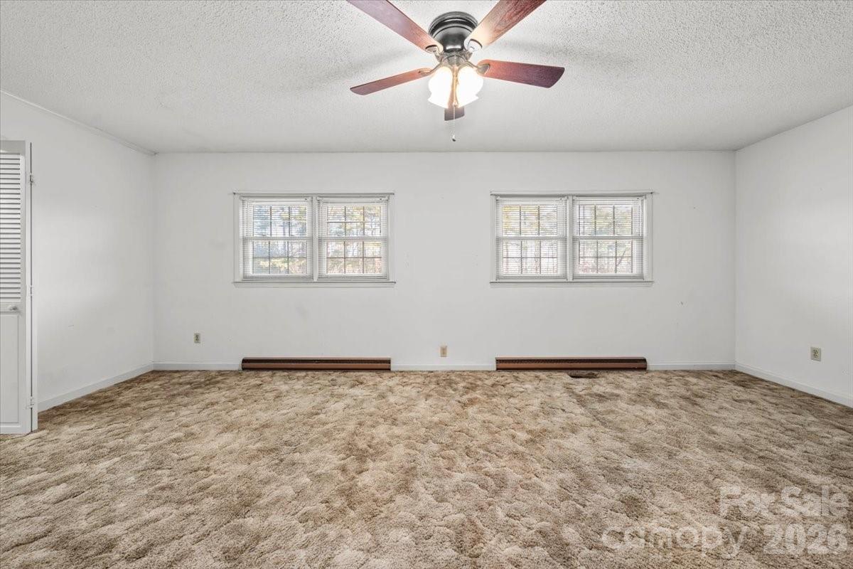 372 Holly Hills Drive Property Photo 18