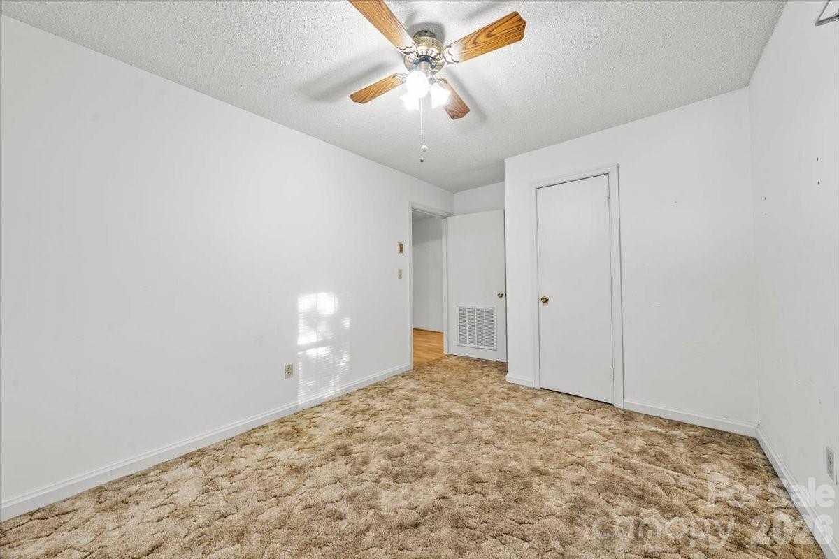 372 Holly Hills Drive Property Photo 24