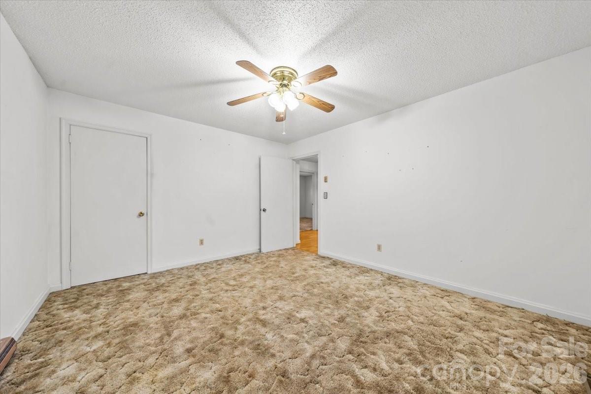 372 Holly Hills Drive Property Photo 27