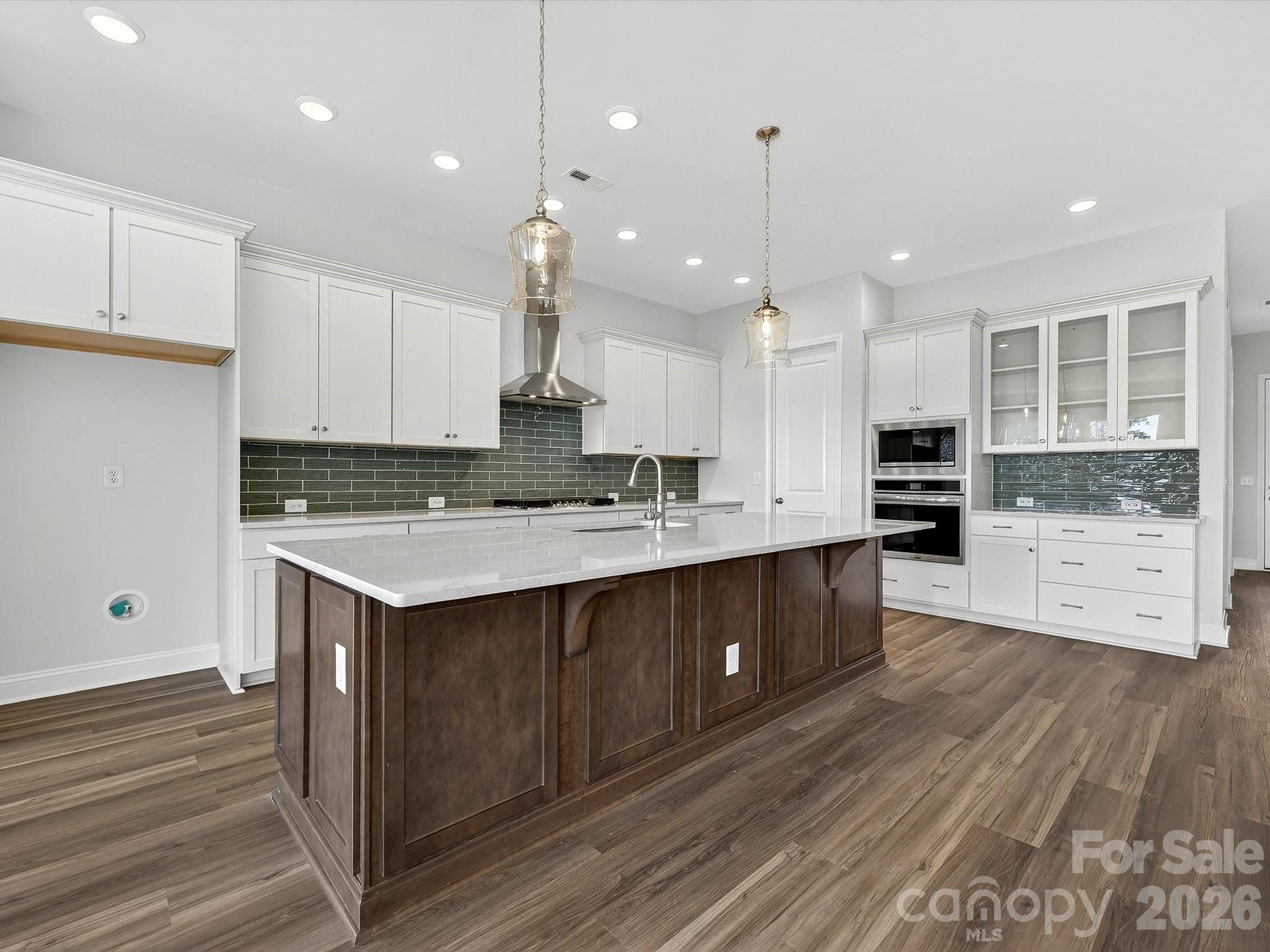 356 Portree Street Property Photo 9