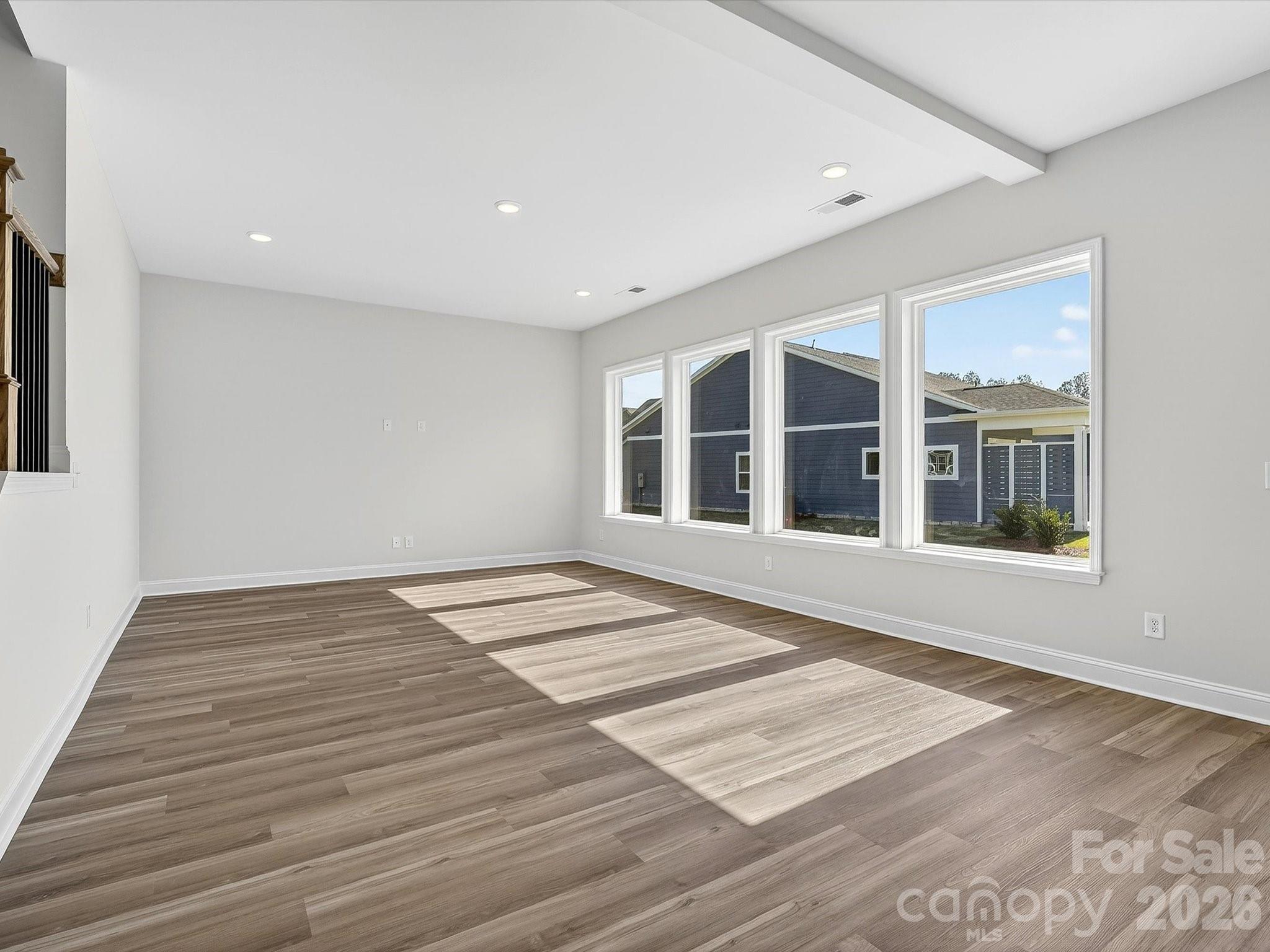 356 Portree Street Property Photo 13