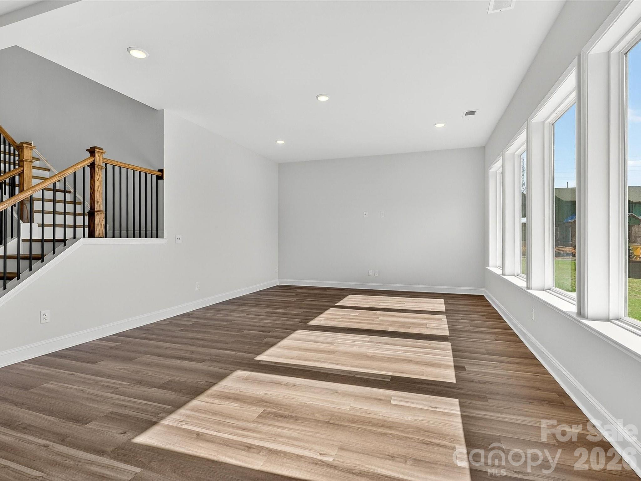 356 Portree Street Property Photo 14