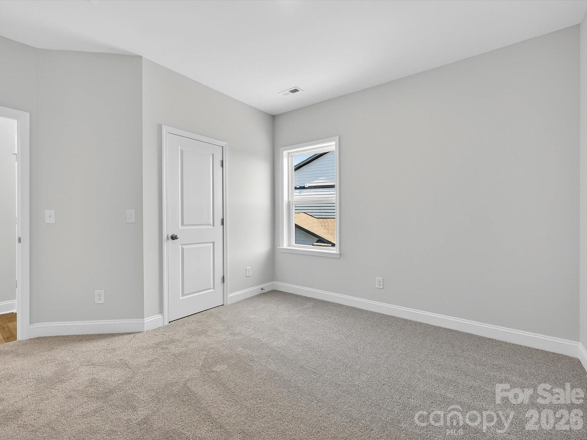 356 Portree Street Property Photo 29