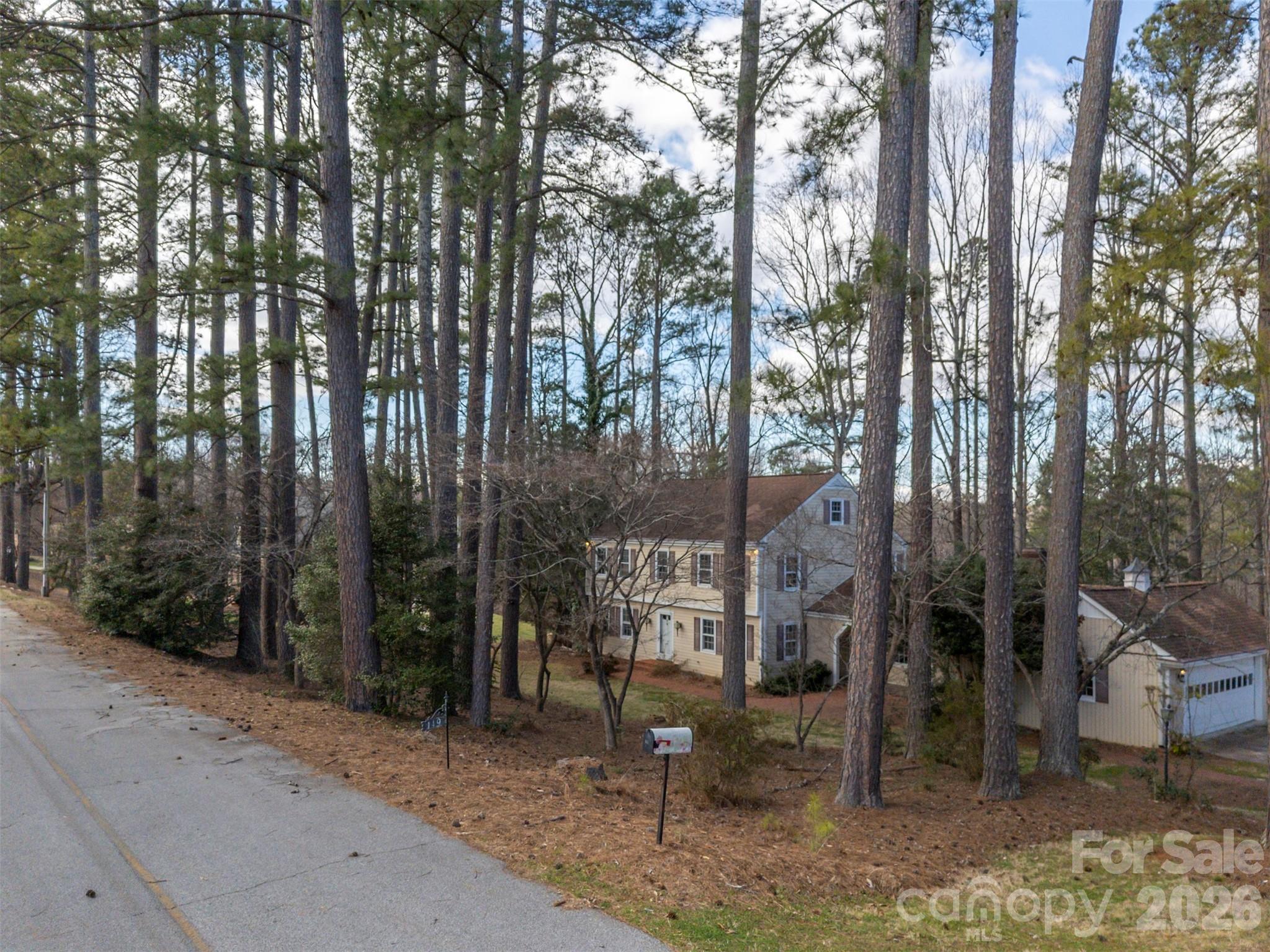 149 Woodbriar Drive Property Photo 2