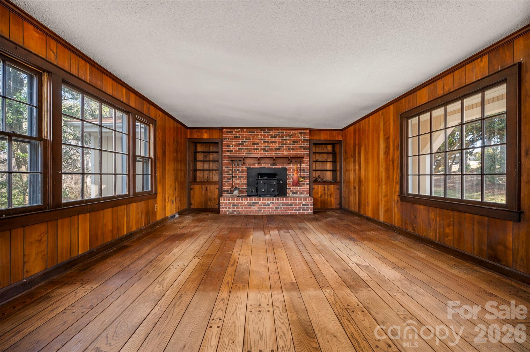 149 Woodbriar Drive Property Photo 8