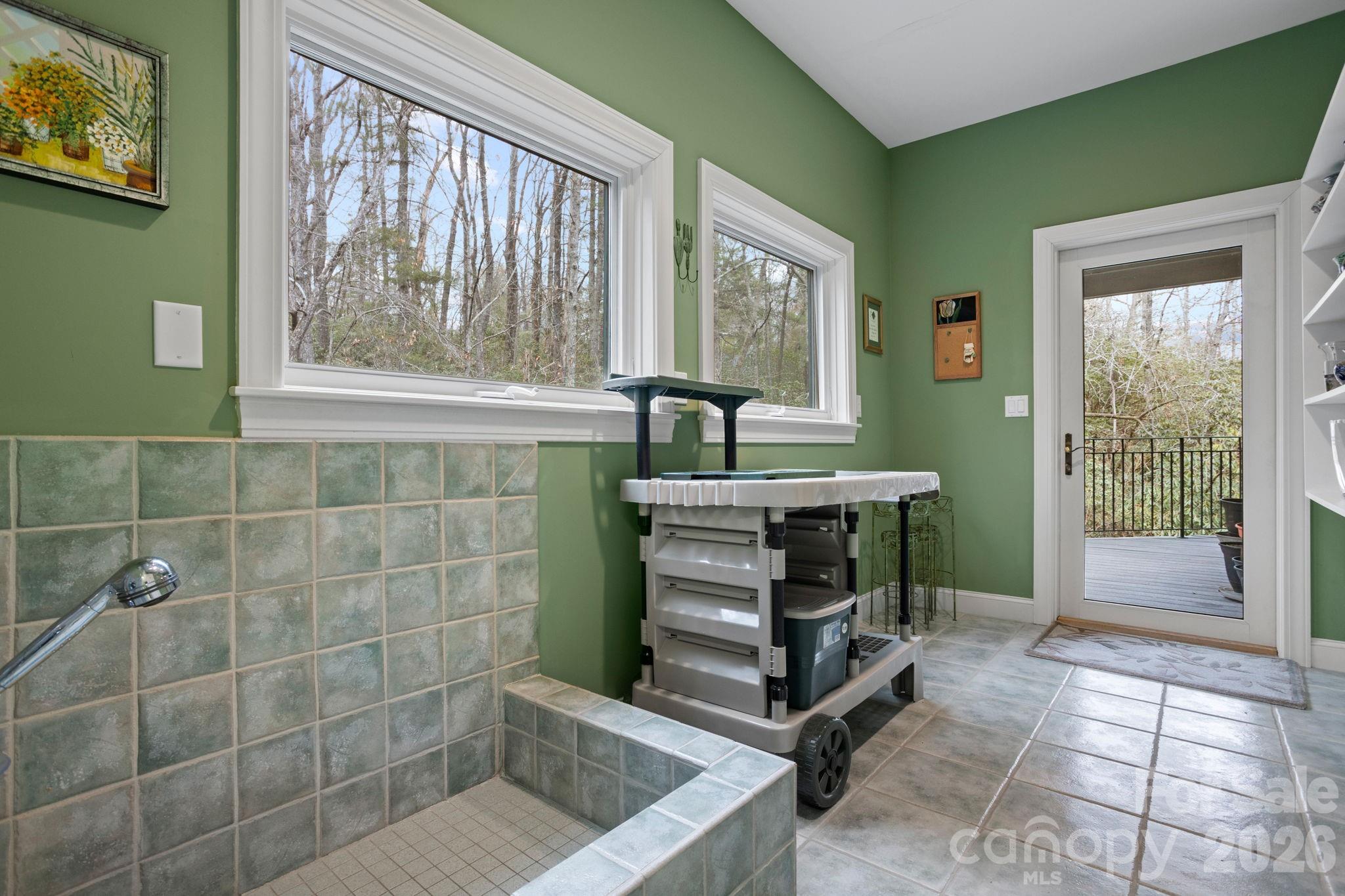 175 Overlook Drive Property Photo 39