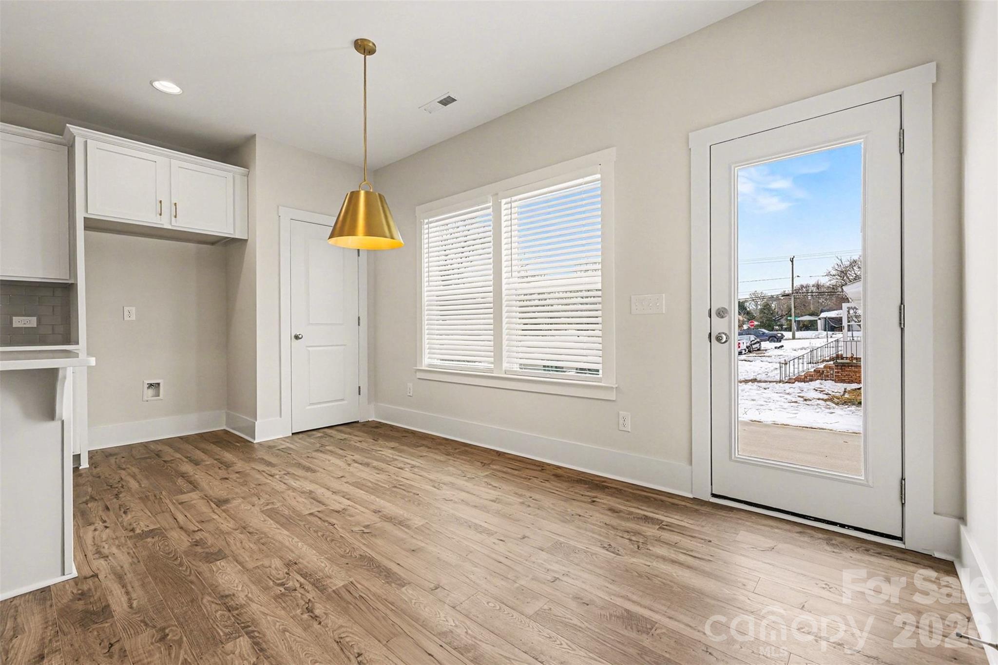 4768 Americana Avenue Property Photo 6