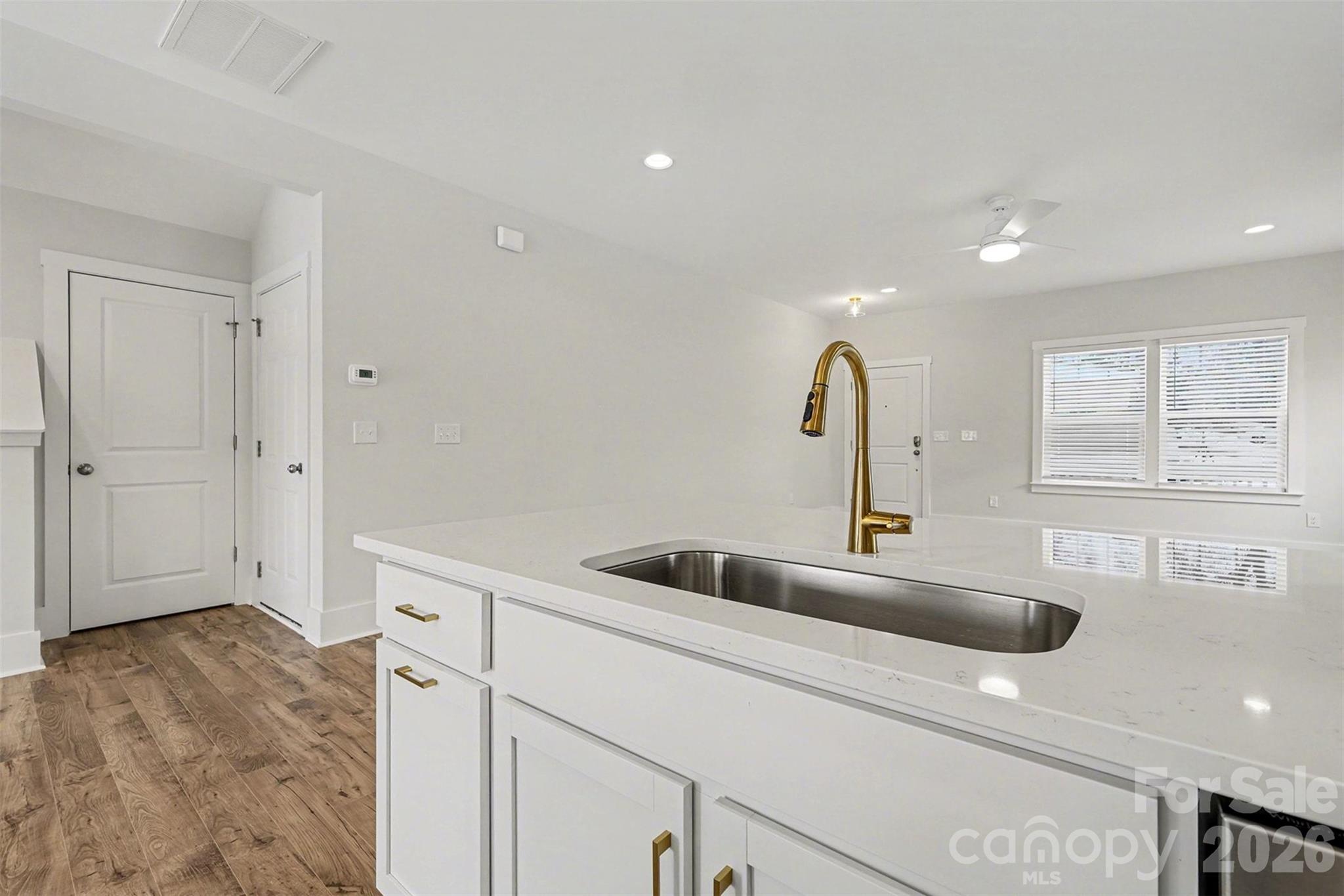 4768 Americana Avenue Property Photo 9