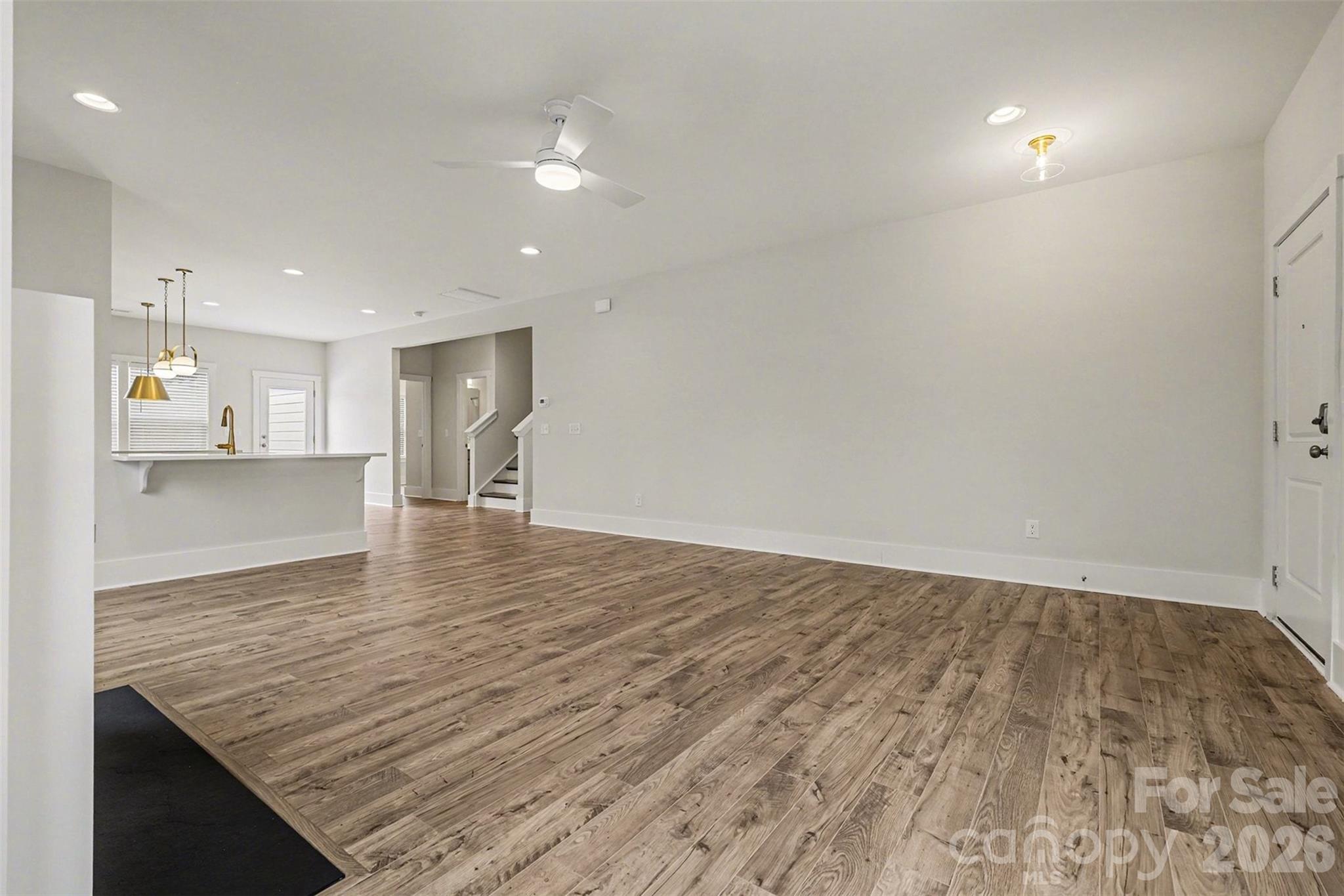 4768 Americana Avenue Property Photo 11