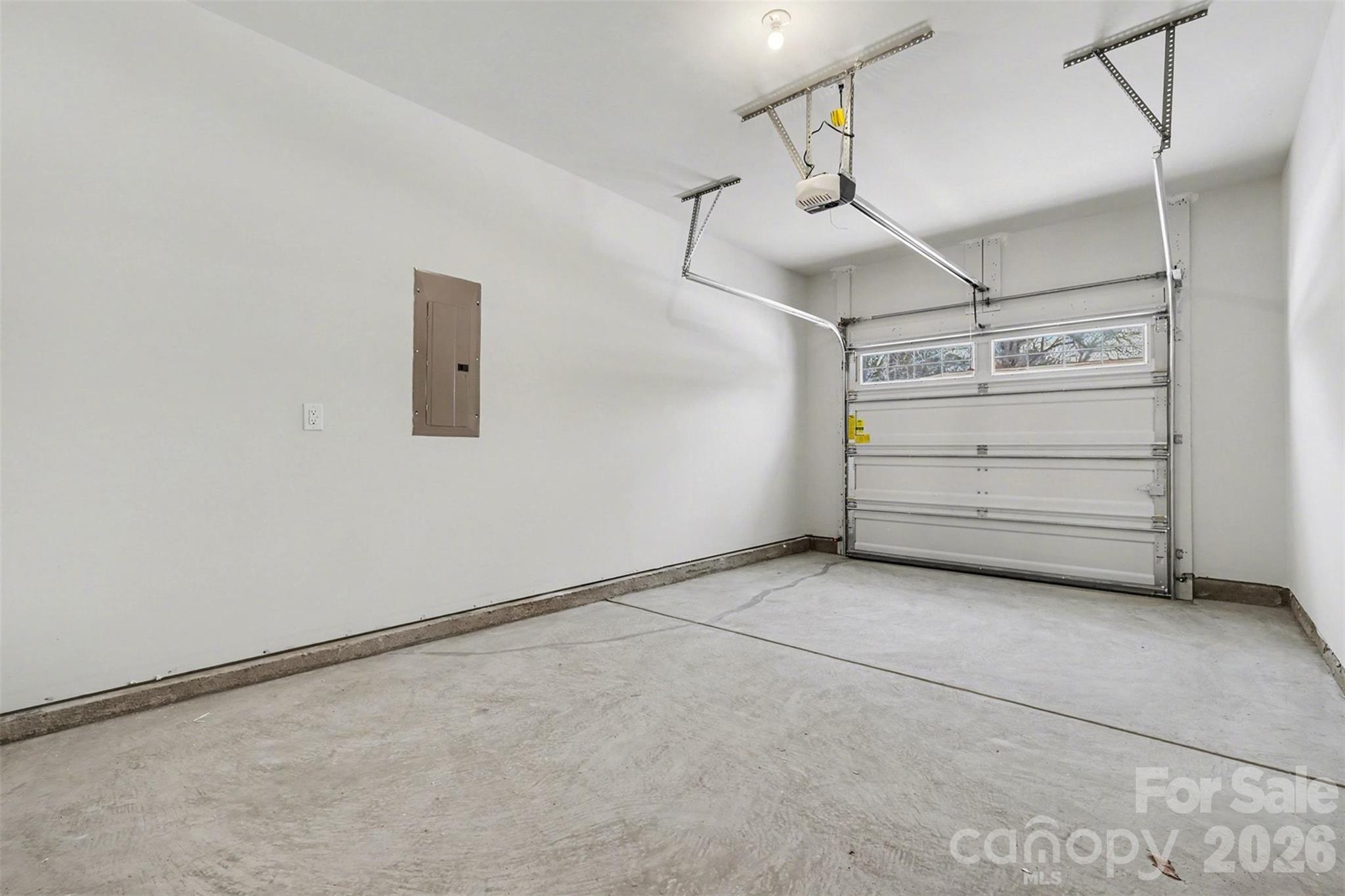 4768 Americana Avenue Property Photo 33