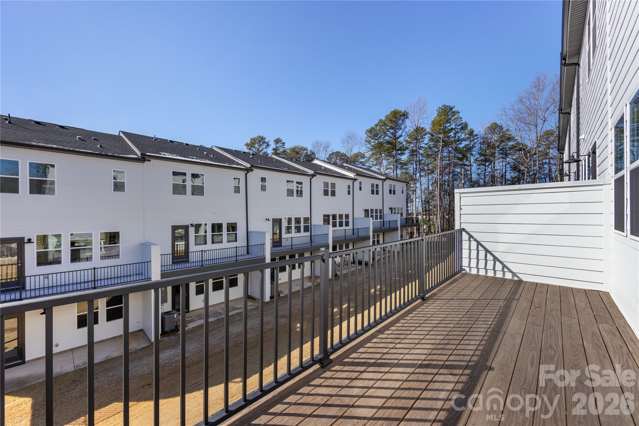 905 Archway Lane Property Photo 23