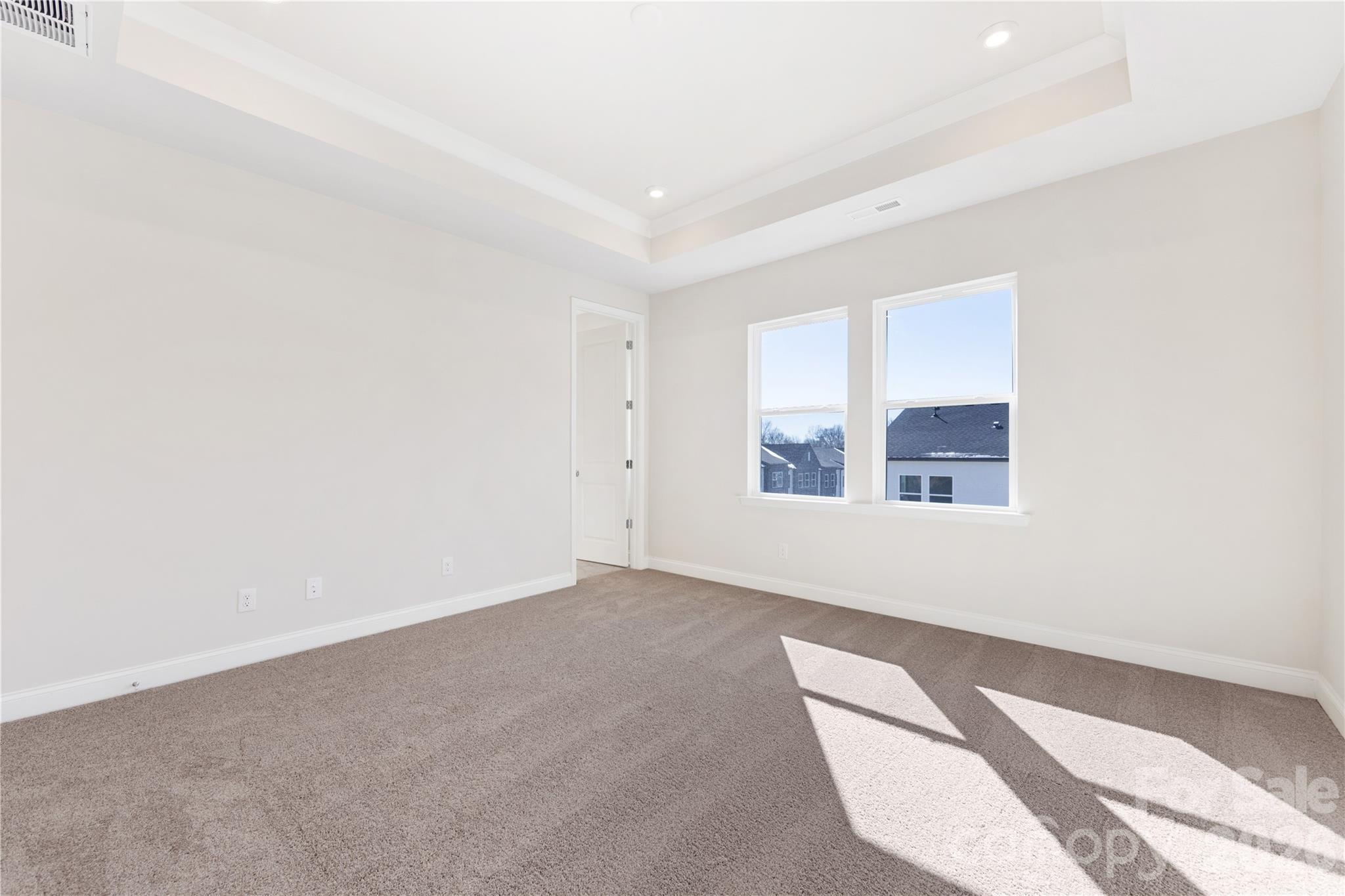 905 Archway Lane Property Photo 28