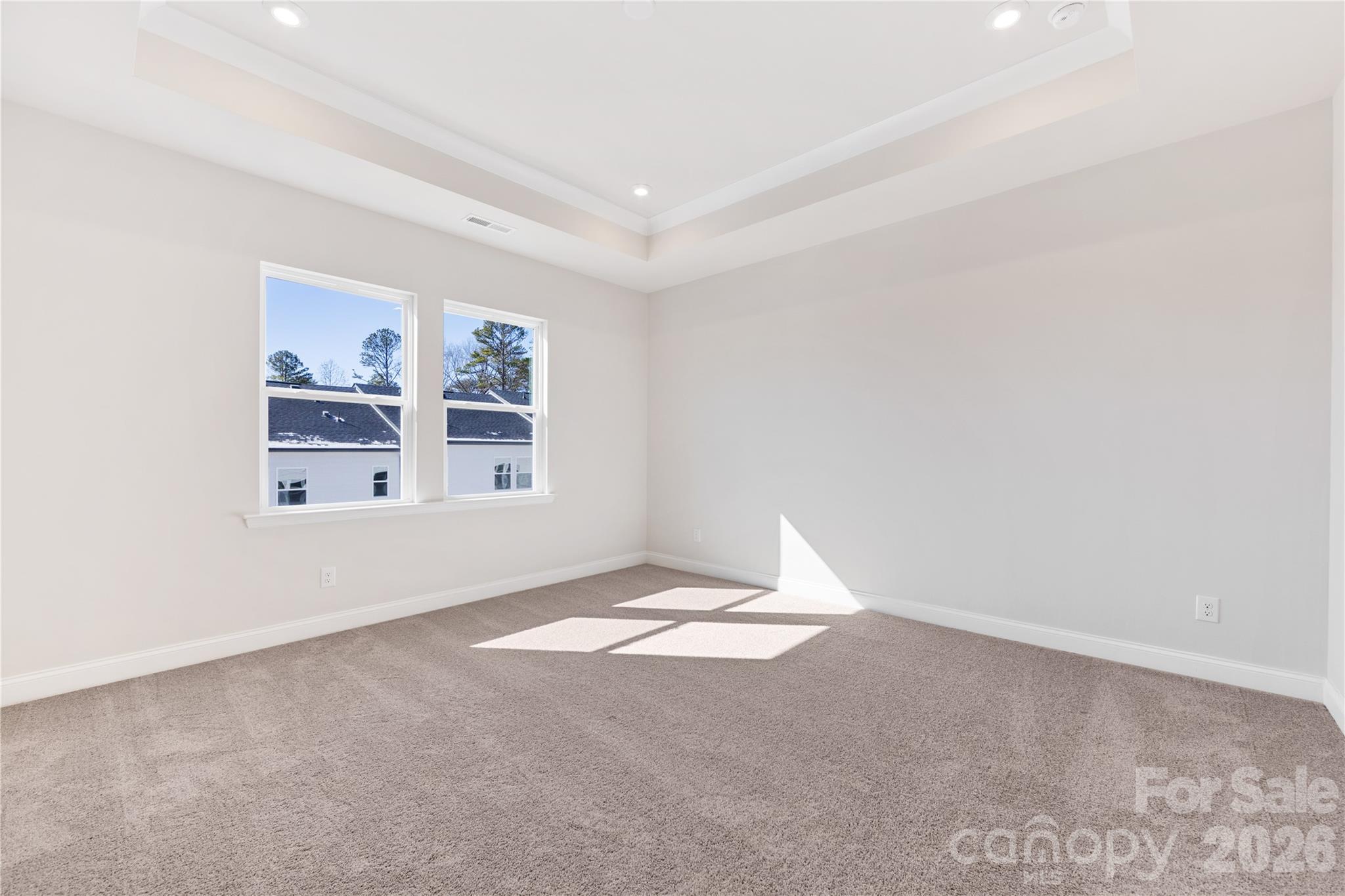 905 Archway Lane Property Photo 29