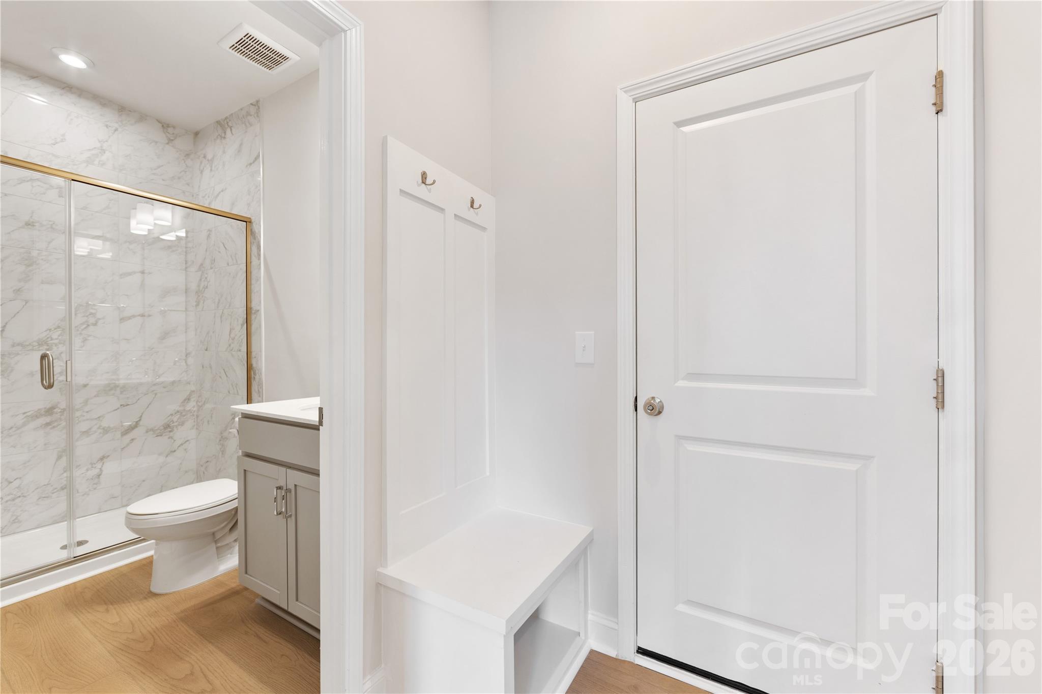 905 Archway Lane Property Photo 35