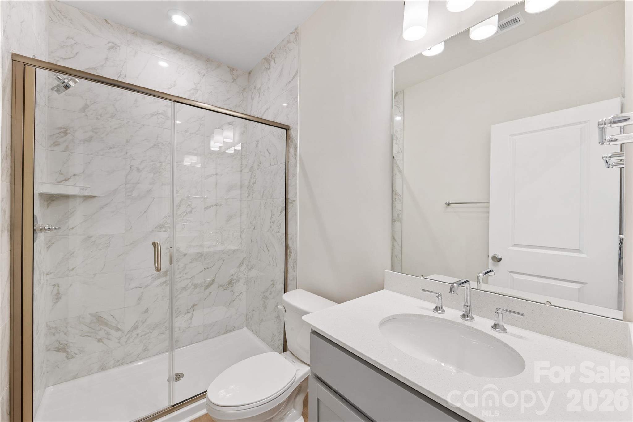 905 Archway Lane Property Photo 36