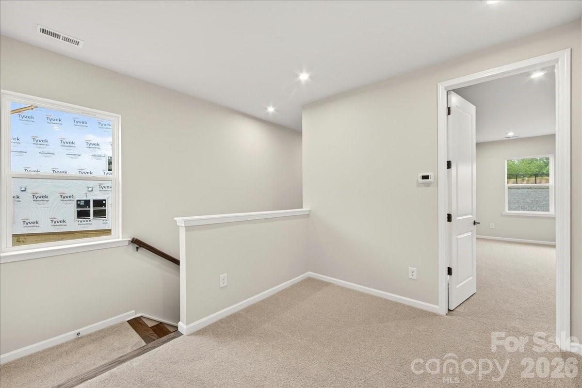 606 Webster Lane Property Photo 16