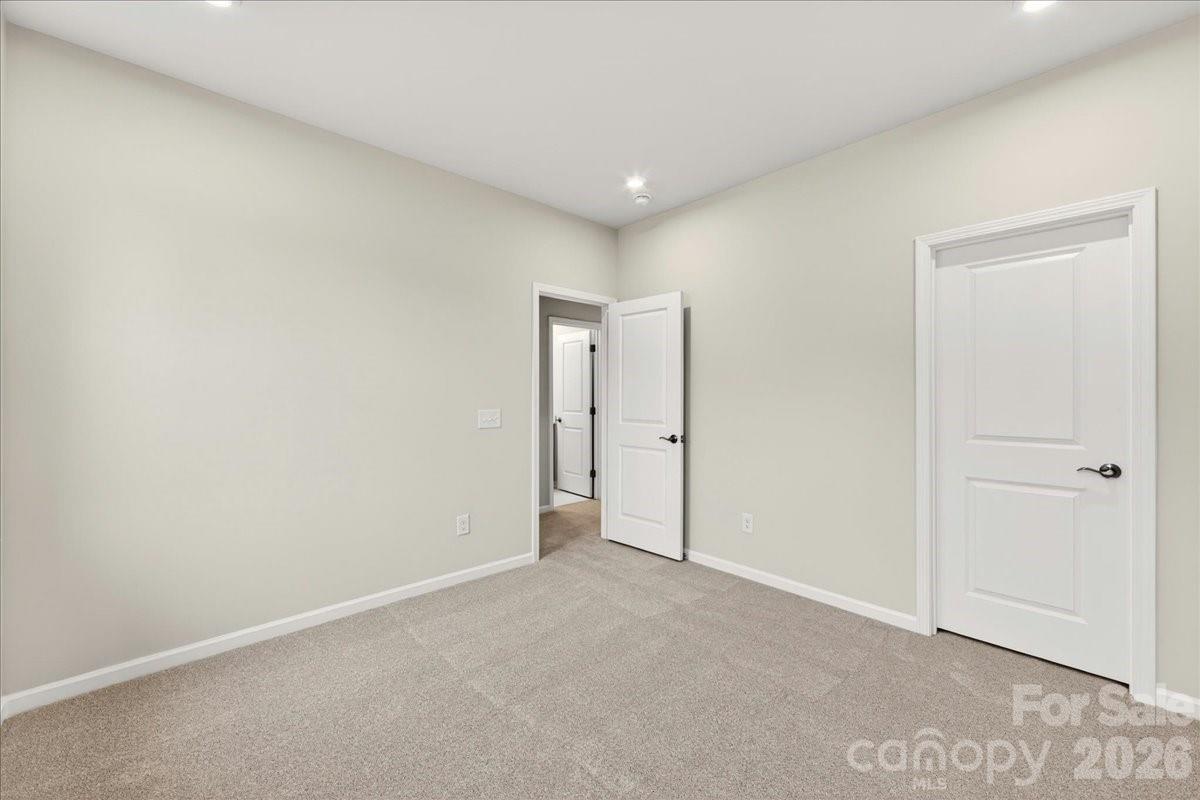 606 Webster Lane Property Photo 24