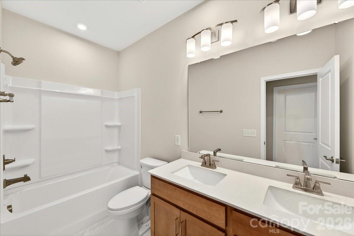 606 Webster Lane Property Photo 25