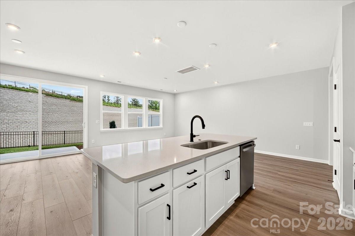 604 Webster Lane Property Photo 14