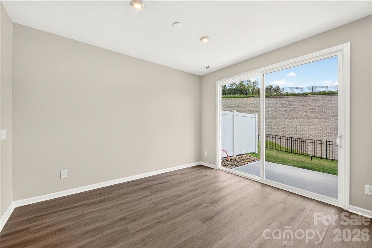 604 Webster Lane Property Photo 16