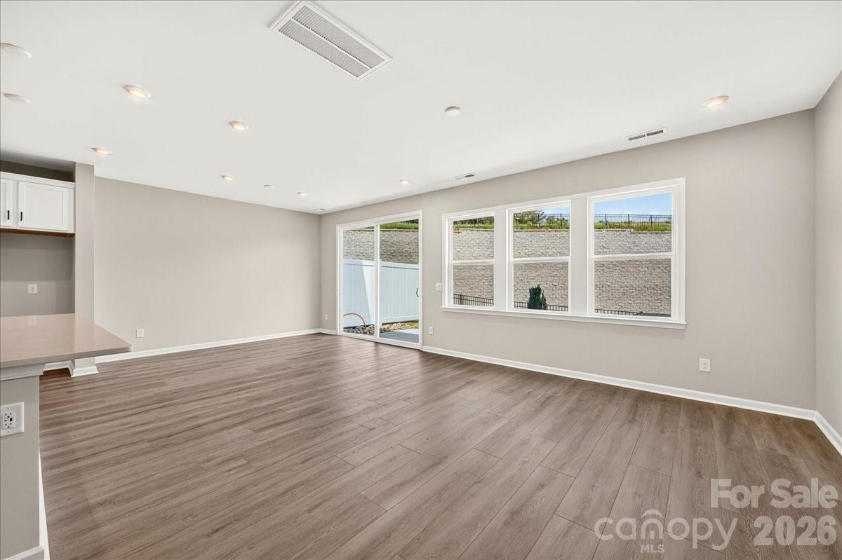 604 Webster Lane Property Photo 18