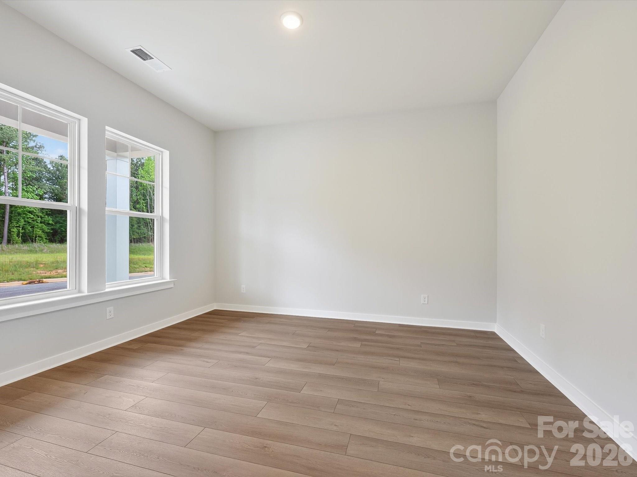 333 Portree Street Property Photo 19